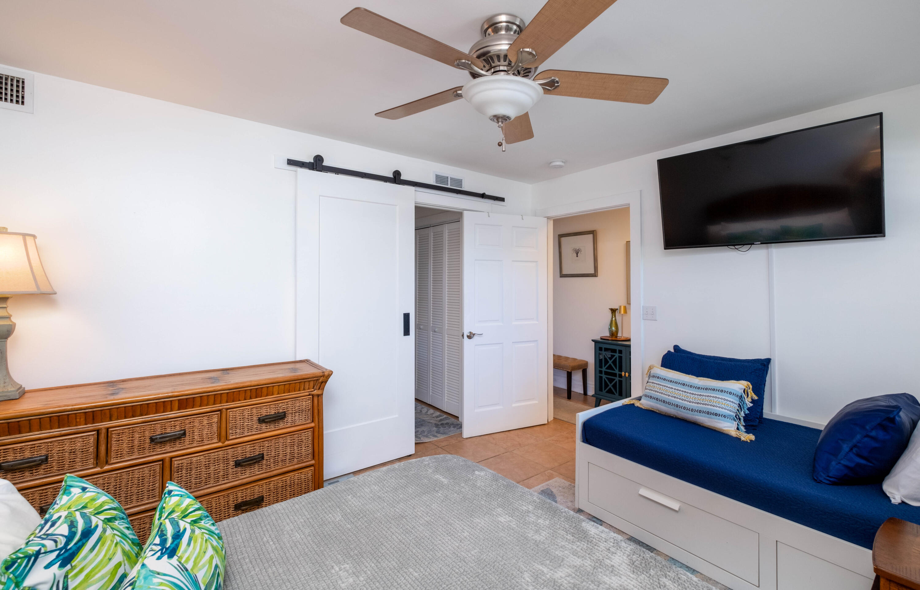 201 Coppitt Road 104b Property Photo 6