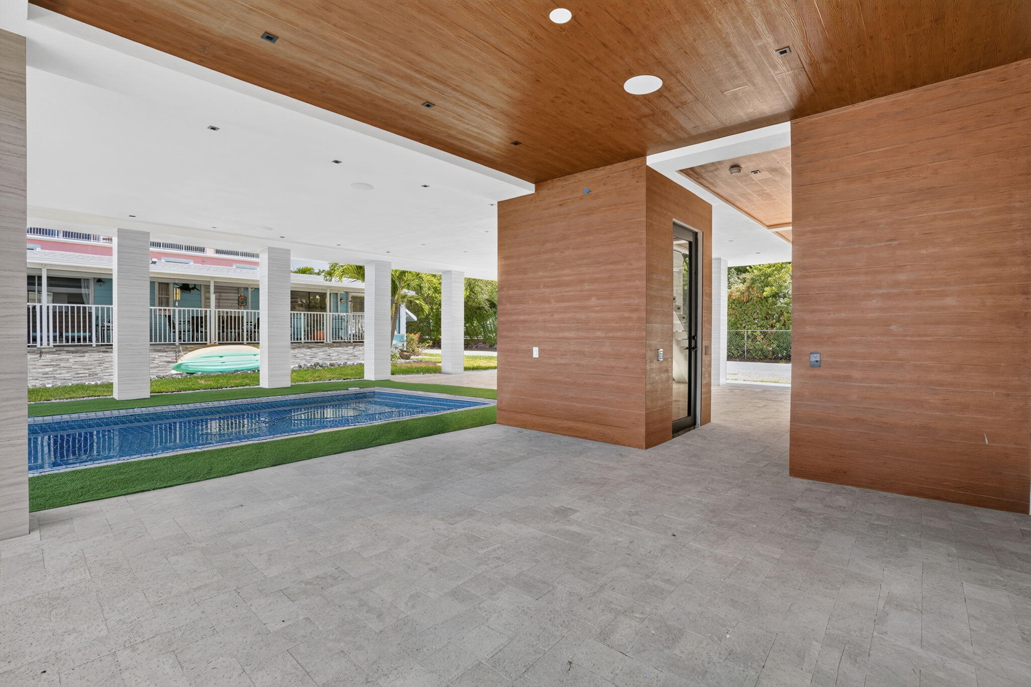 108 Coral Way Property Photo 8