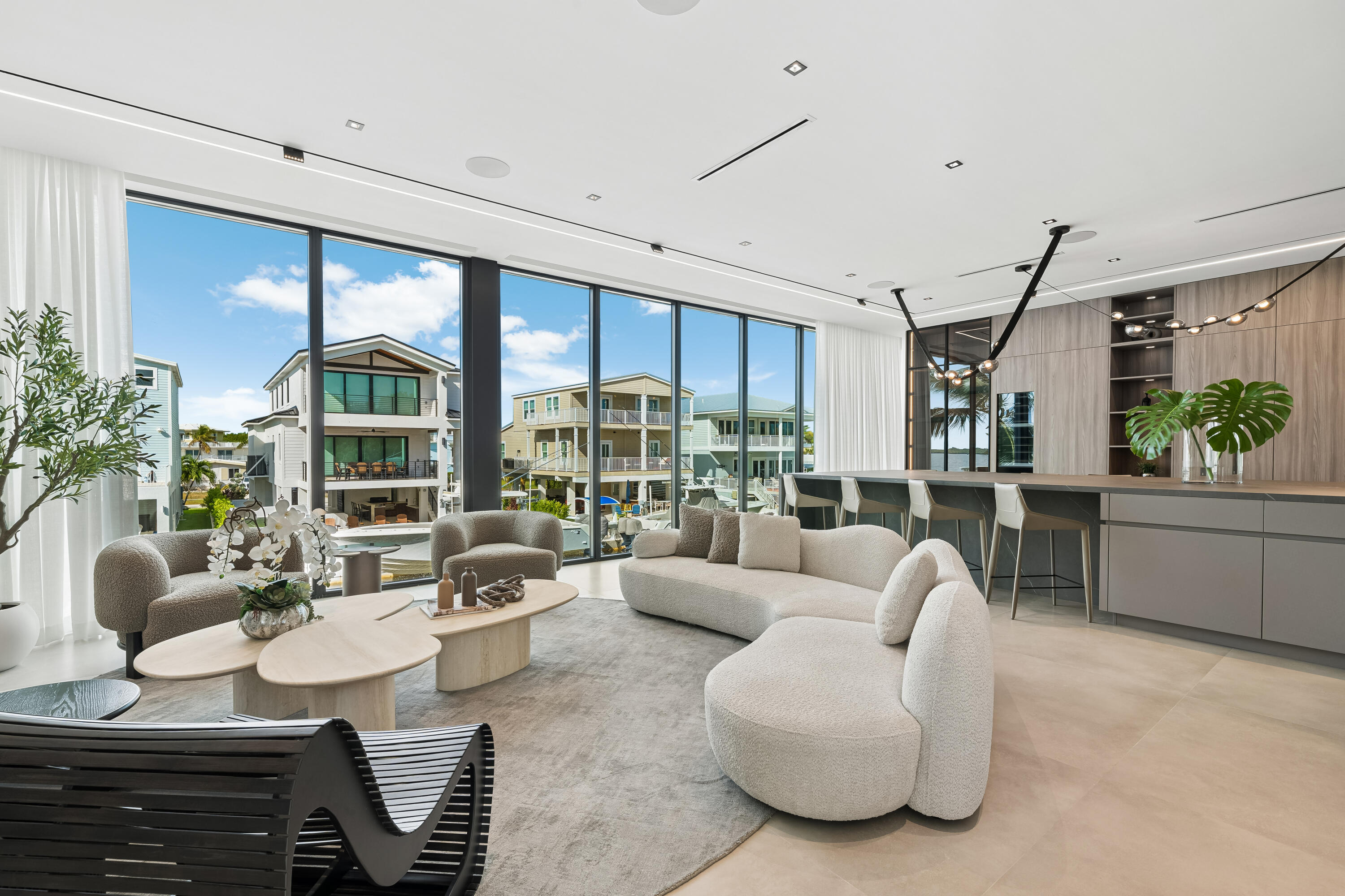 108 Coral Way Property Photo 8