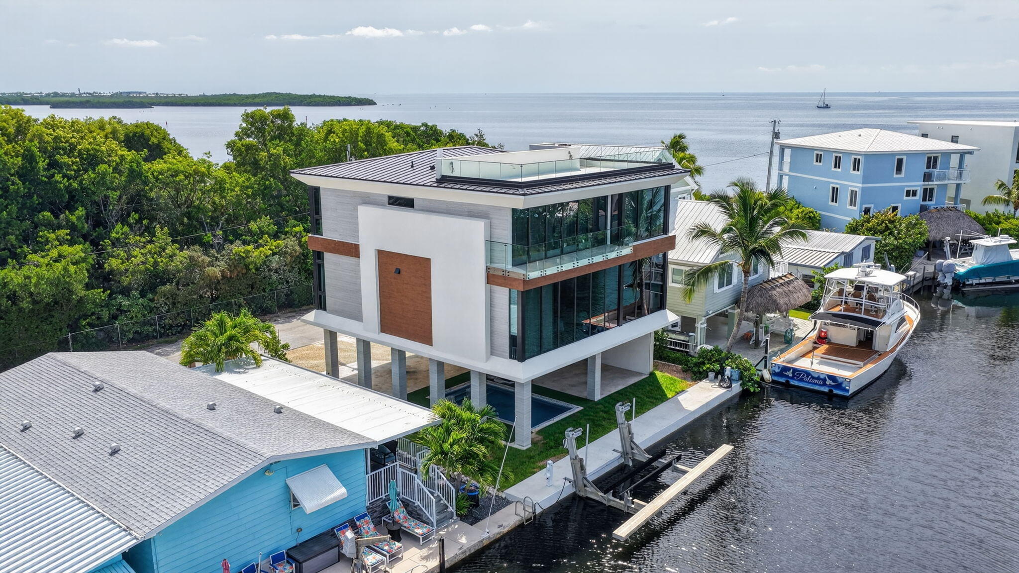 108 Coral Way Property Photo 13