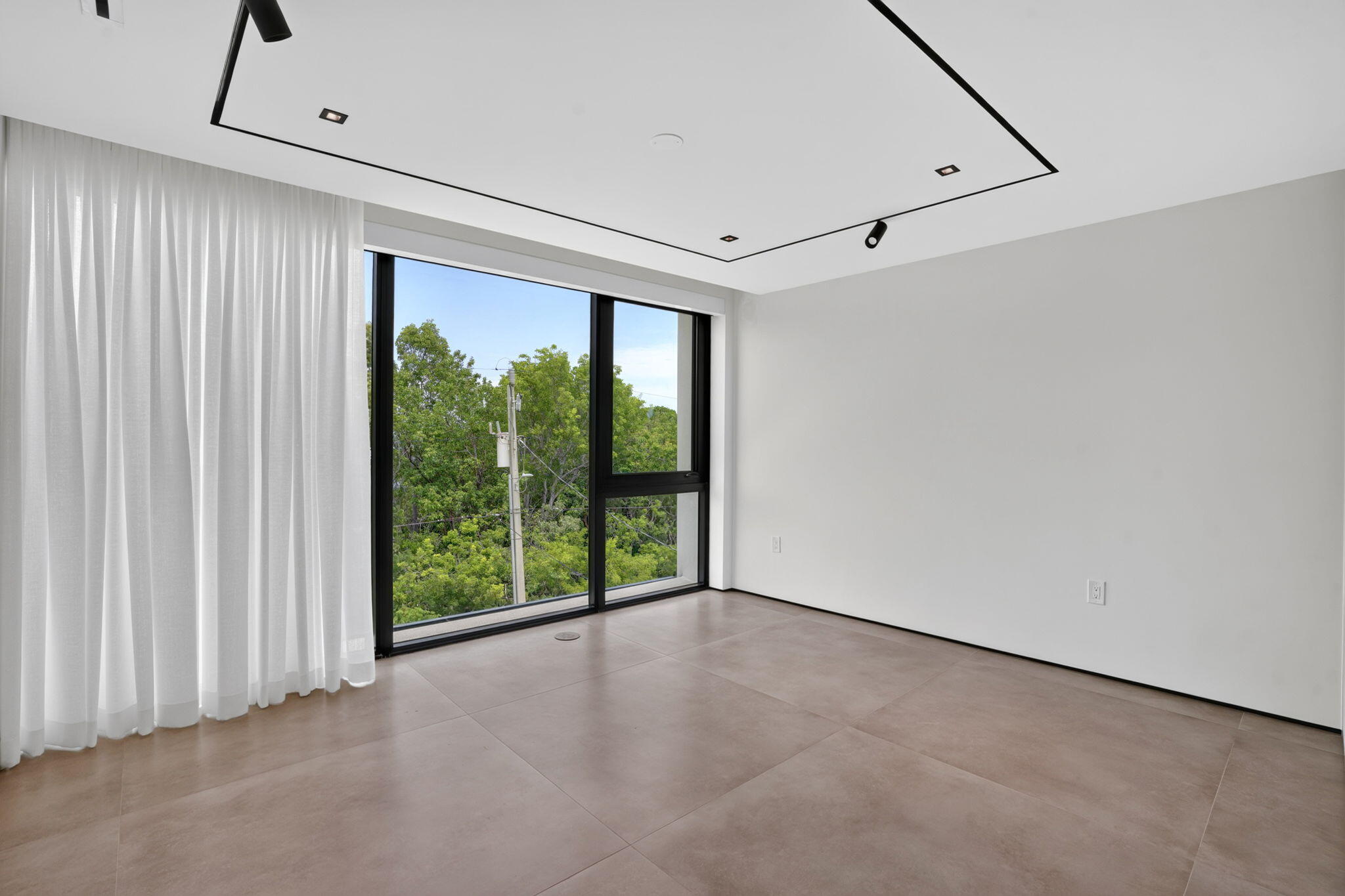 108 Coral Way Property Photo 16