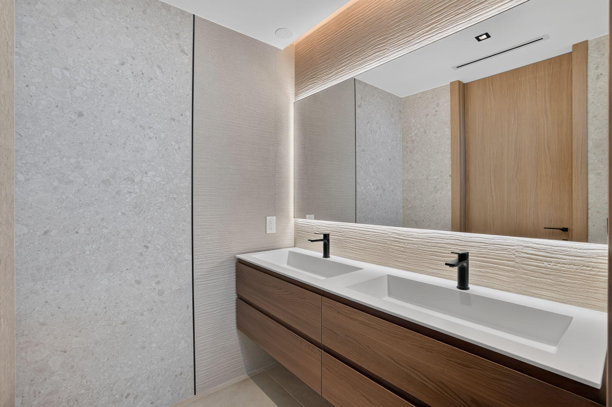 108 Coral Way Property Photo 17