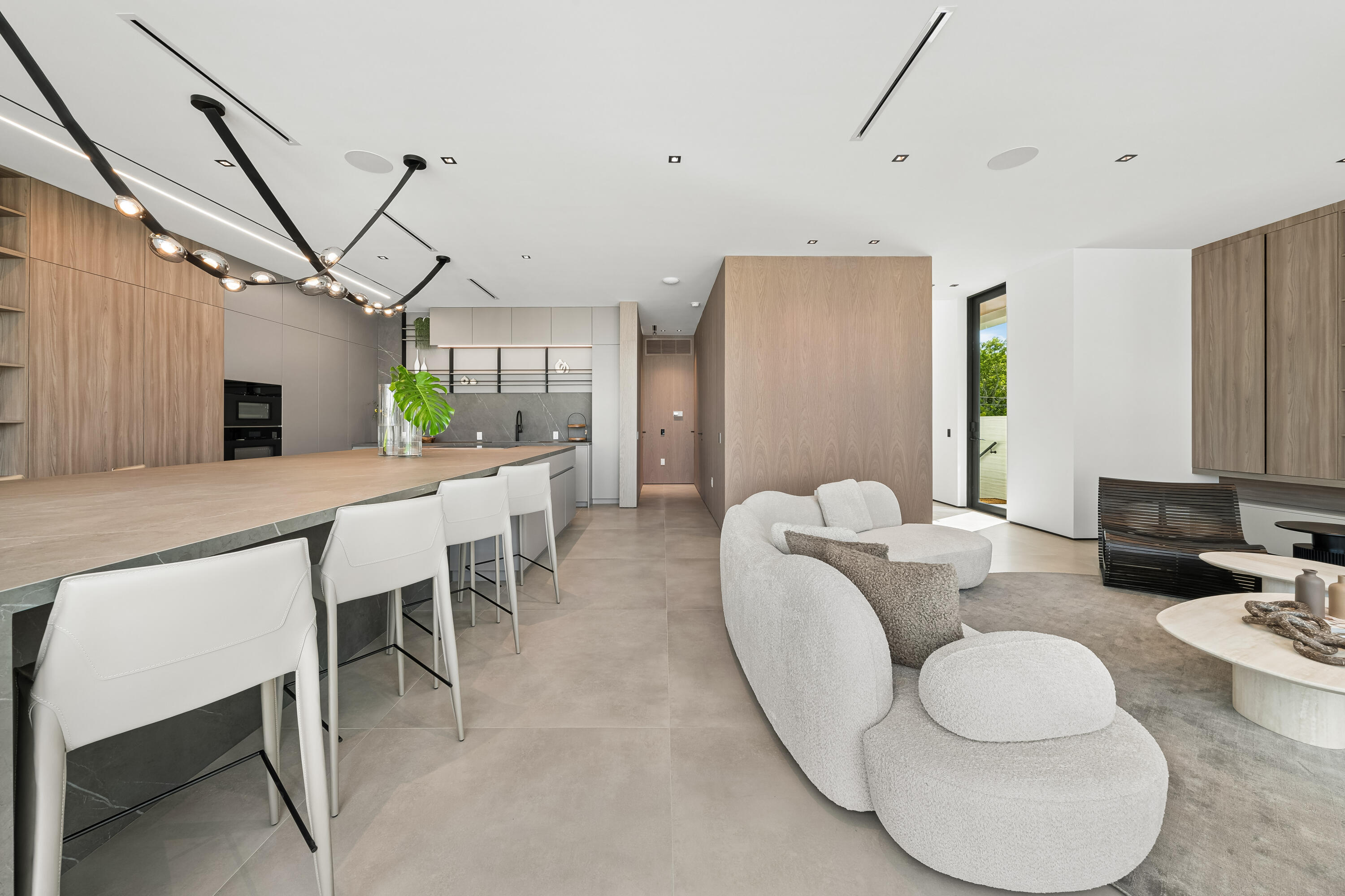 108 Coral Way Property Photo 17