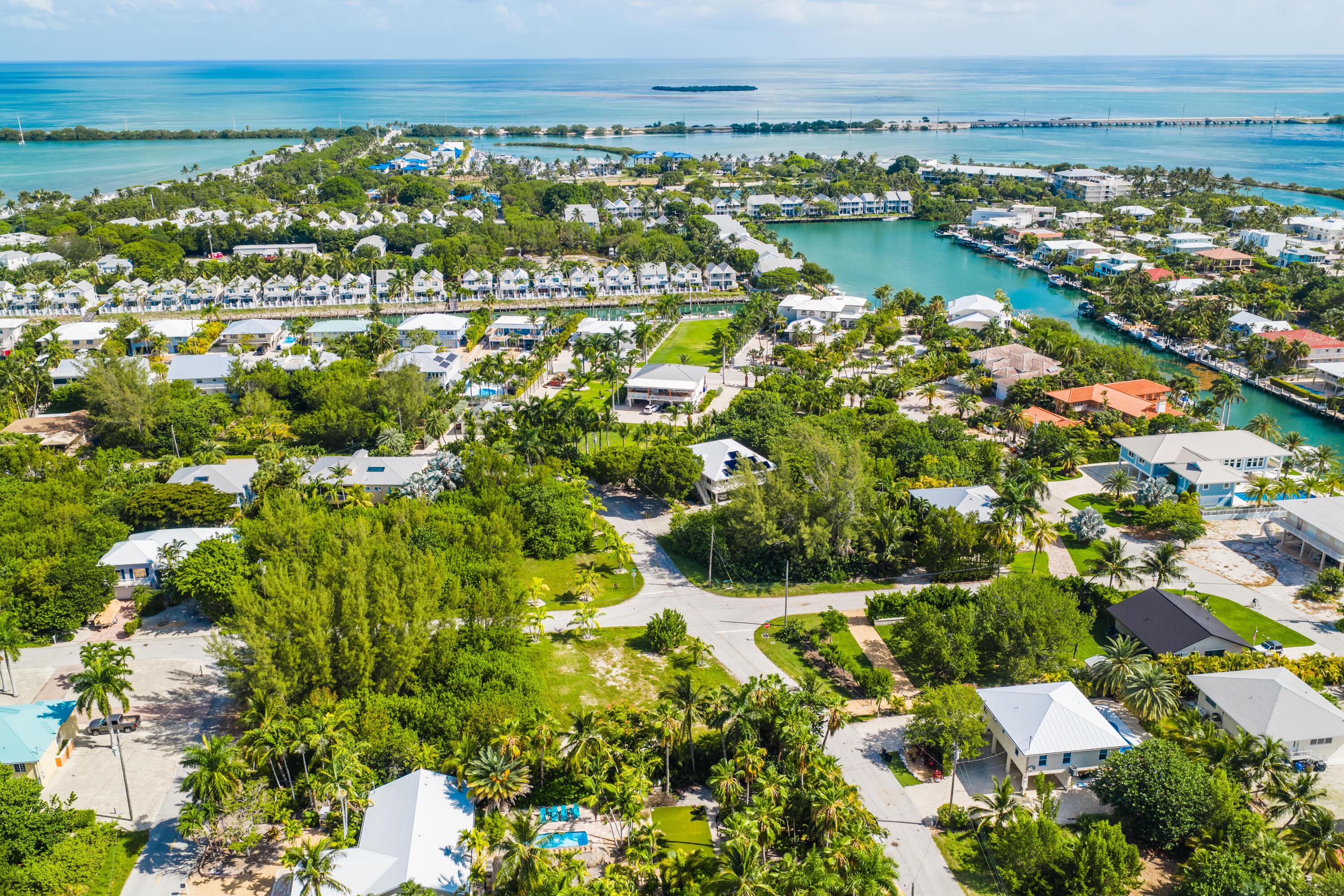 101 S Bahama Drive Property Photo 8