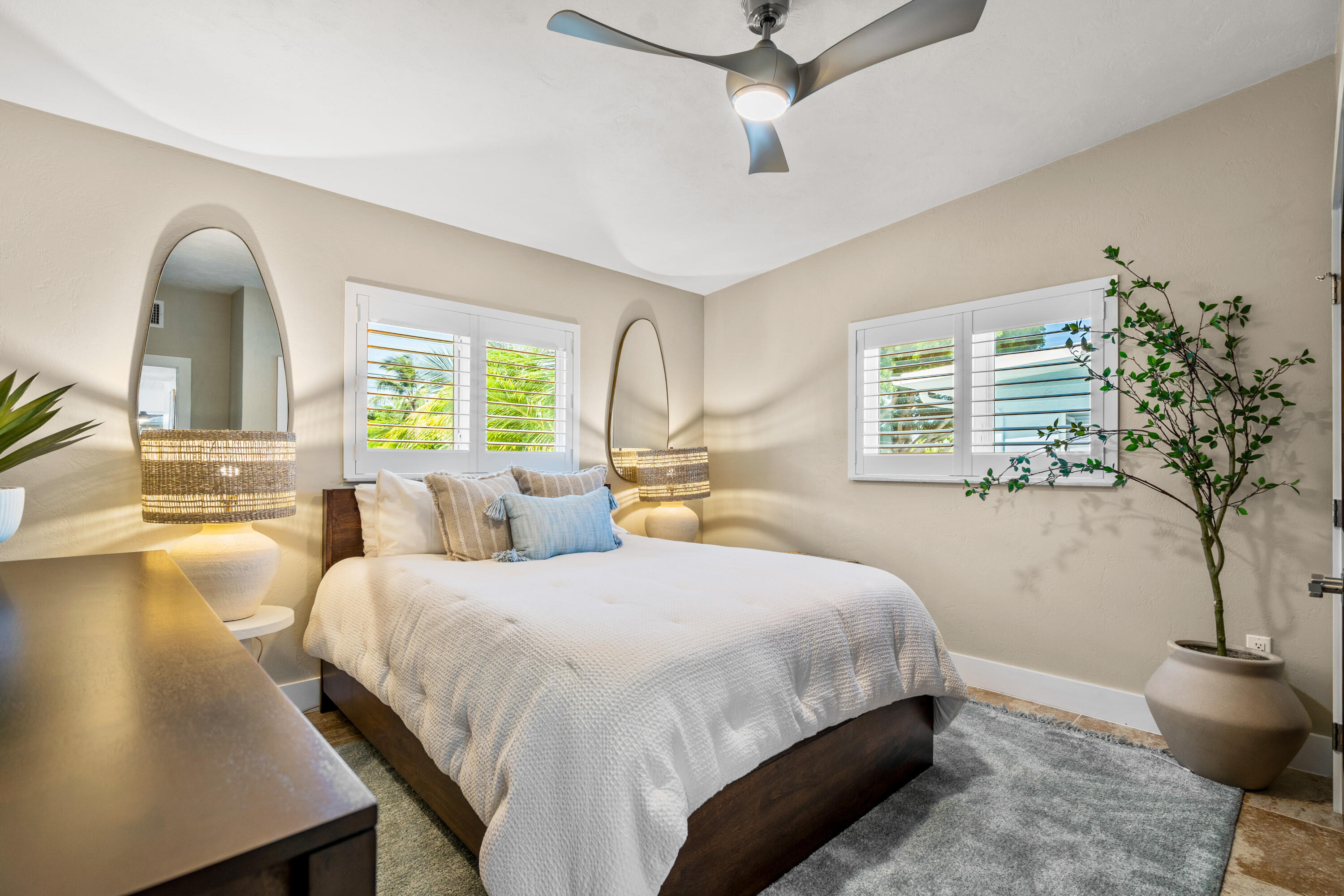 280 S Coconut Palm Boulevard Property Photo 12
