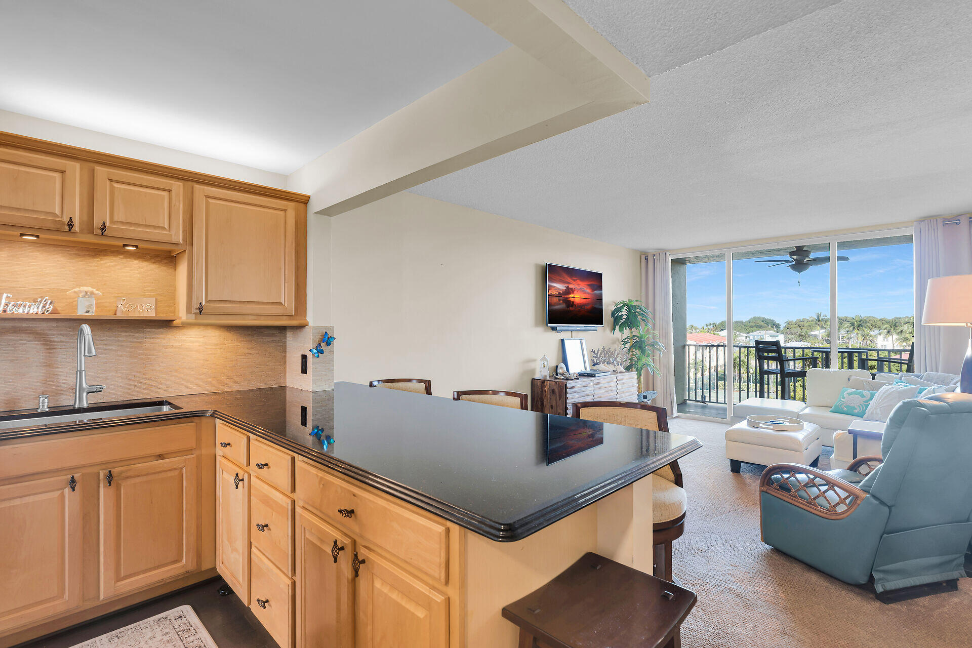 88540 Overseas Highway Apt 304 Property Photo 5