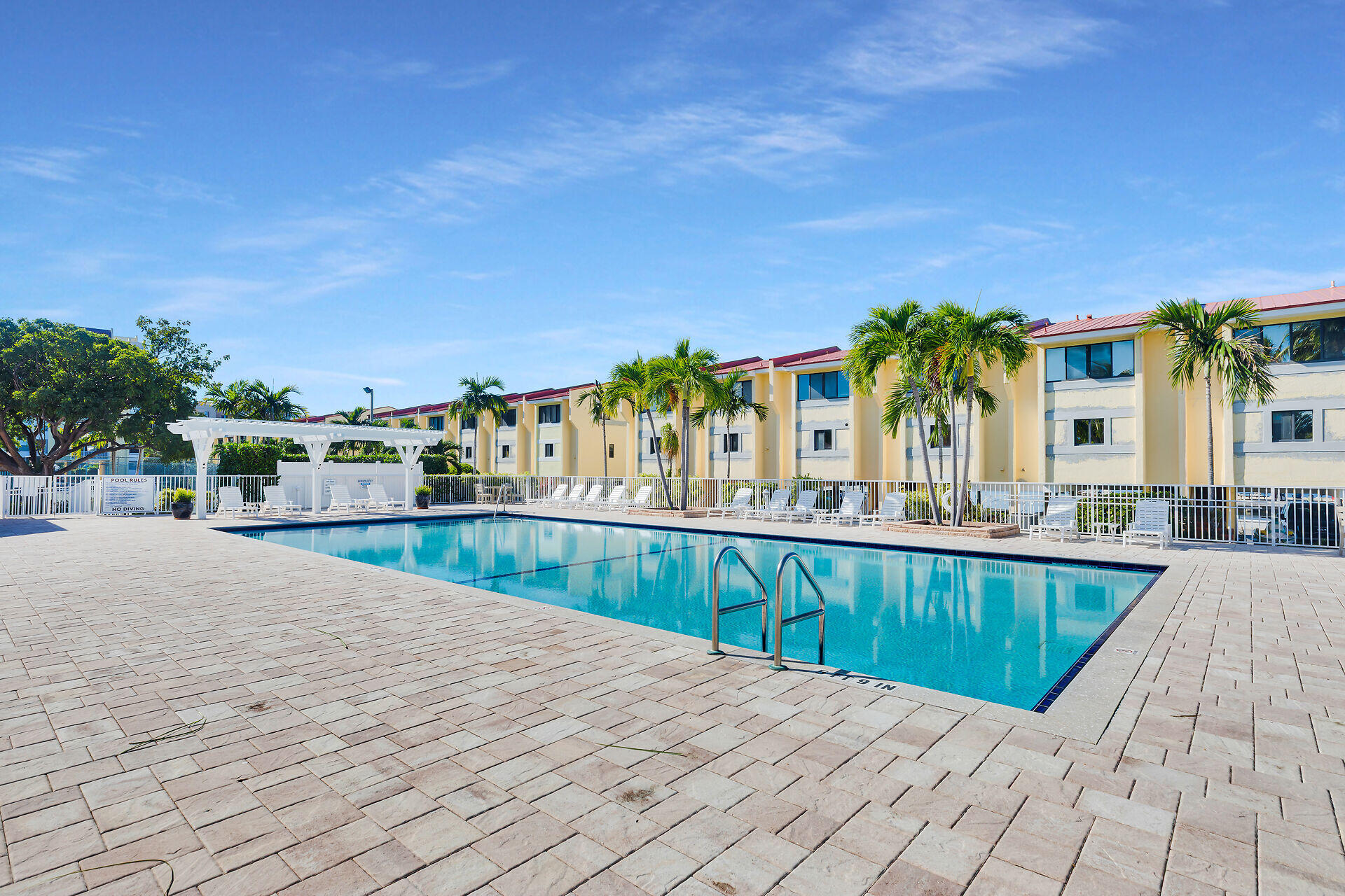 88540 Overseas Highway Apt 304 Property Photo 22