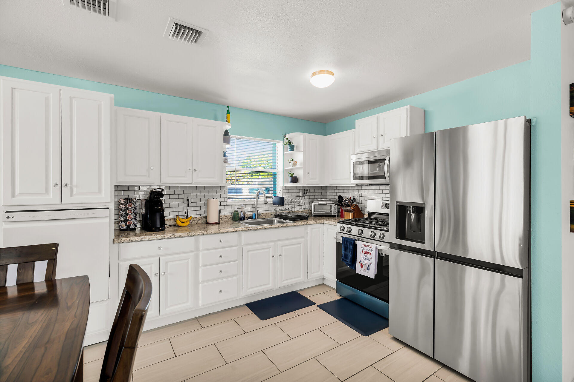 26 D 11th Avenue Property Photo 18