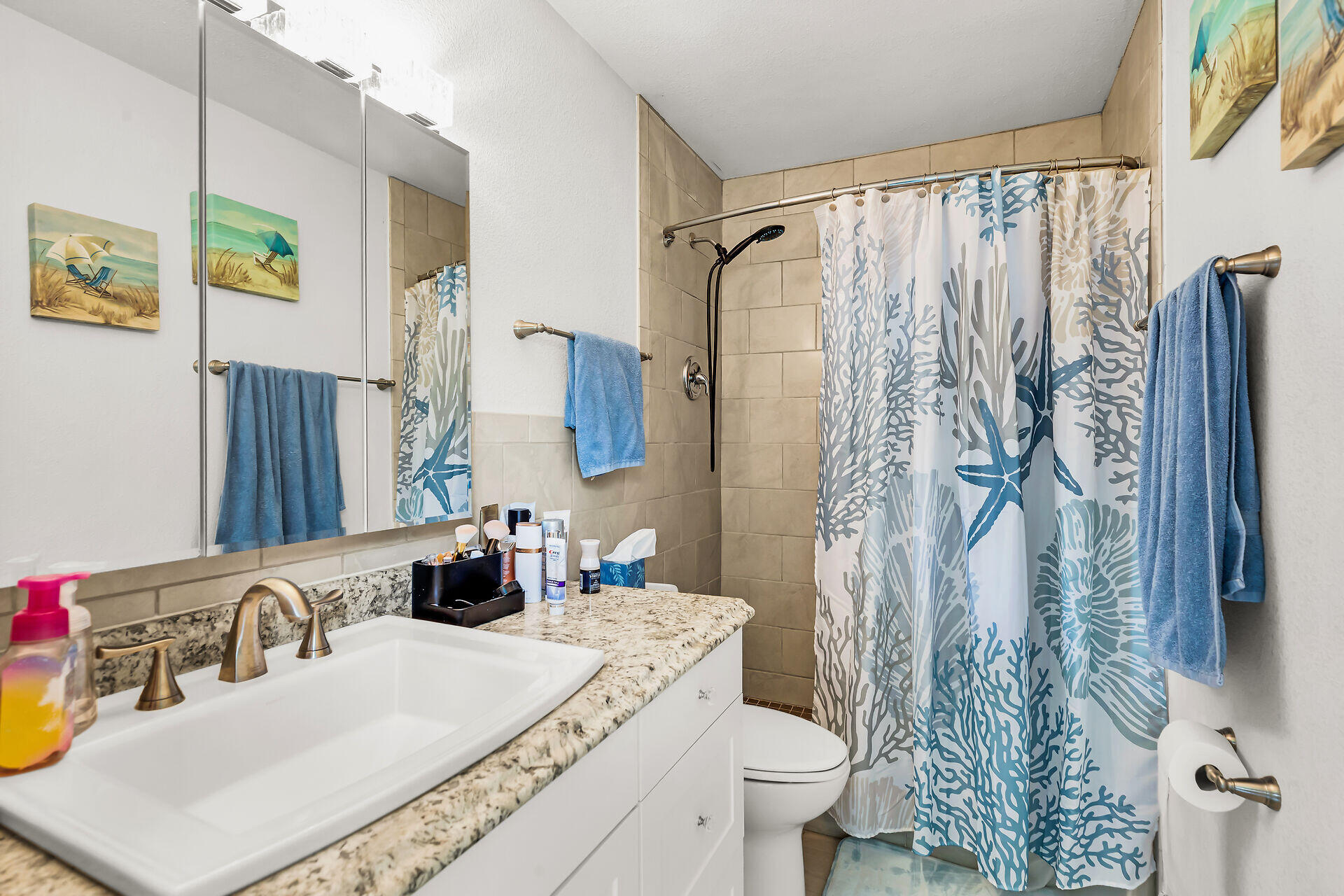 26 D 11th Avenue Property Photo 29