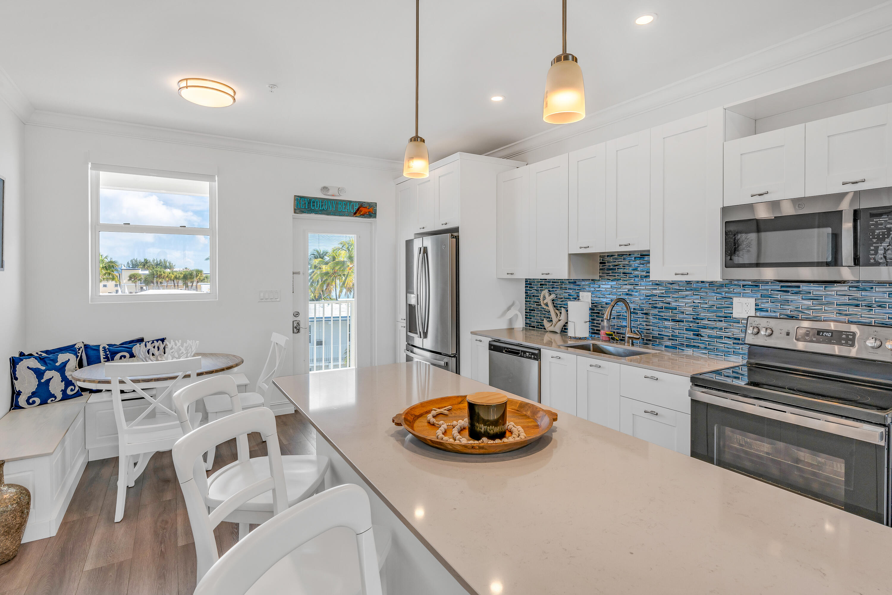 501 E Ocean Drive 28 Property Photo 3