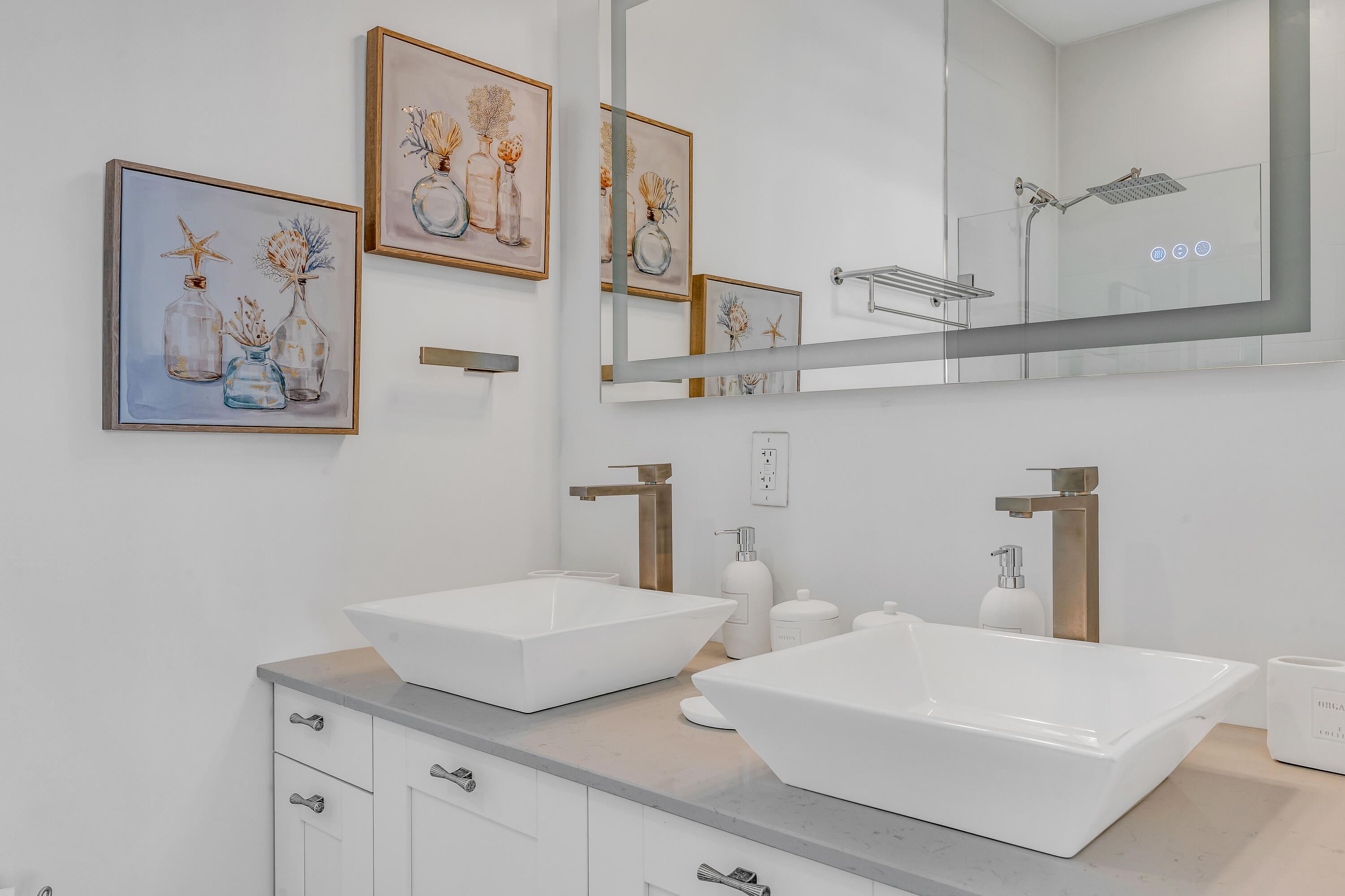 501 E Ocean Drive 28 Property Photo 9