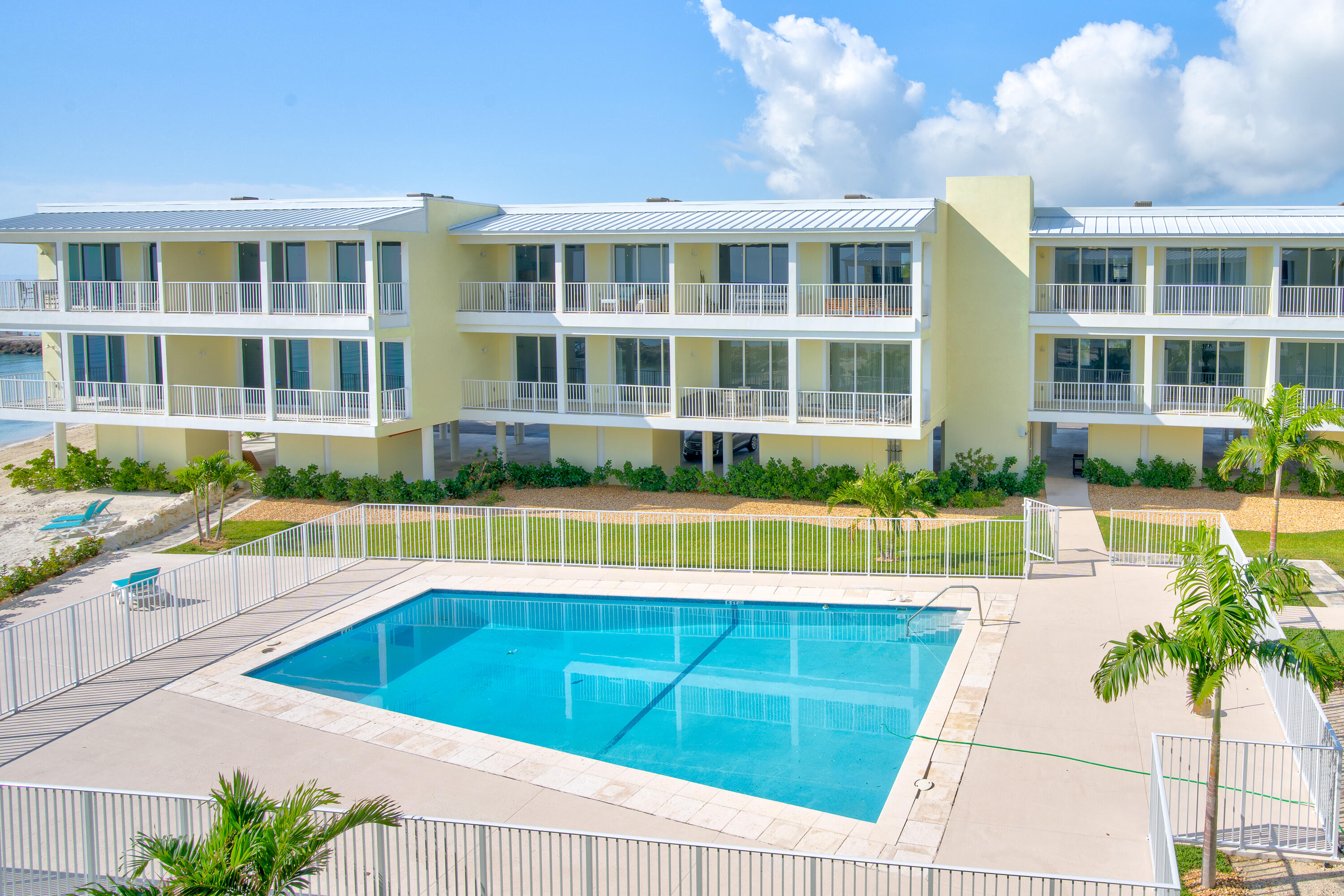 501 E Ocean Drive 28 Property Photo 23