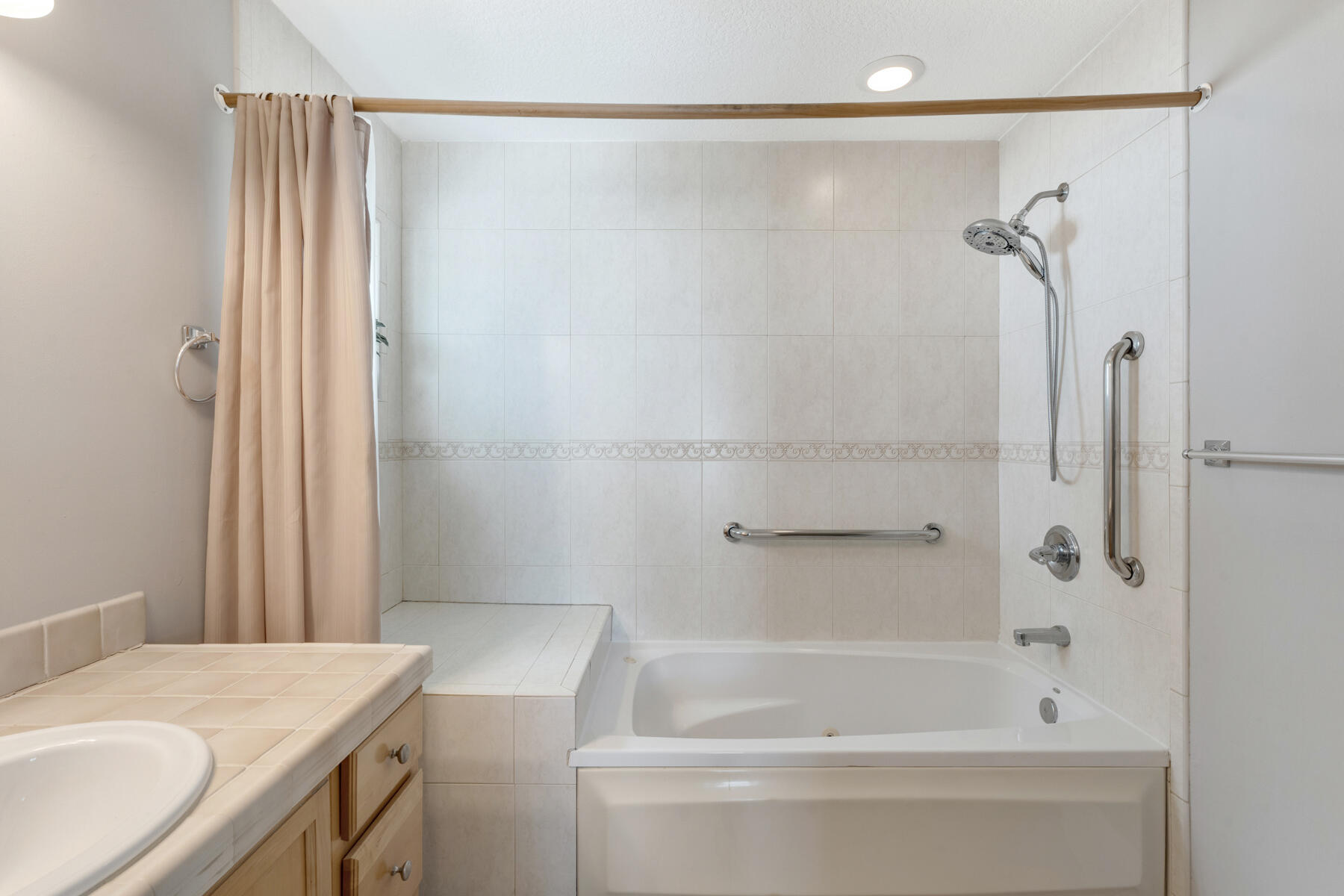 46 Sadowski Causeway Property Photo 17