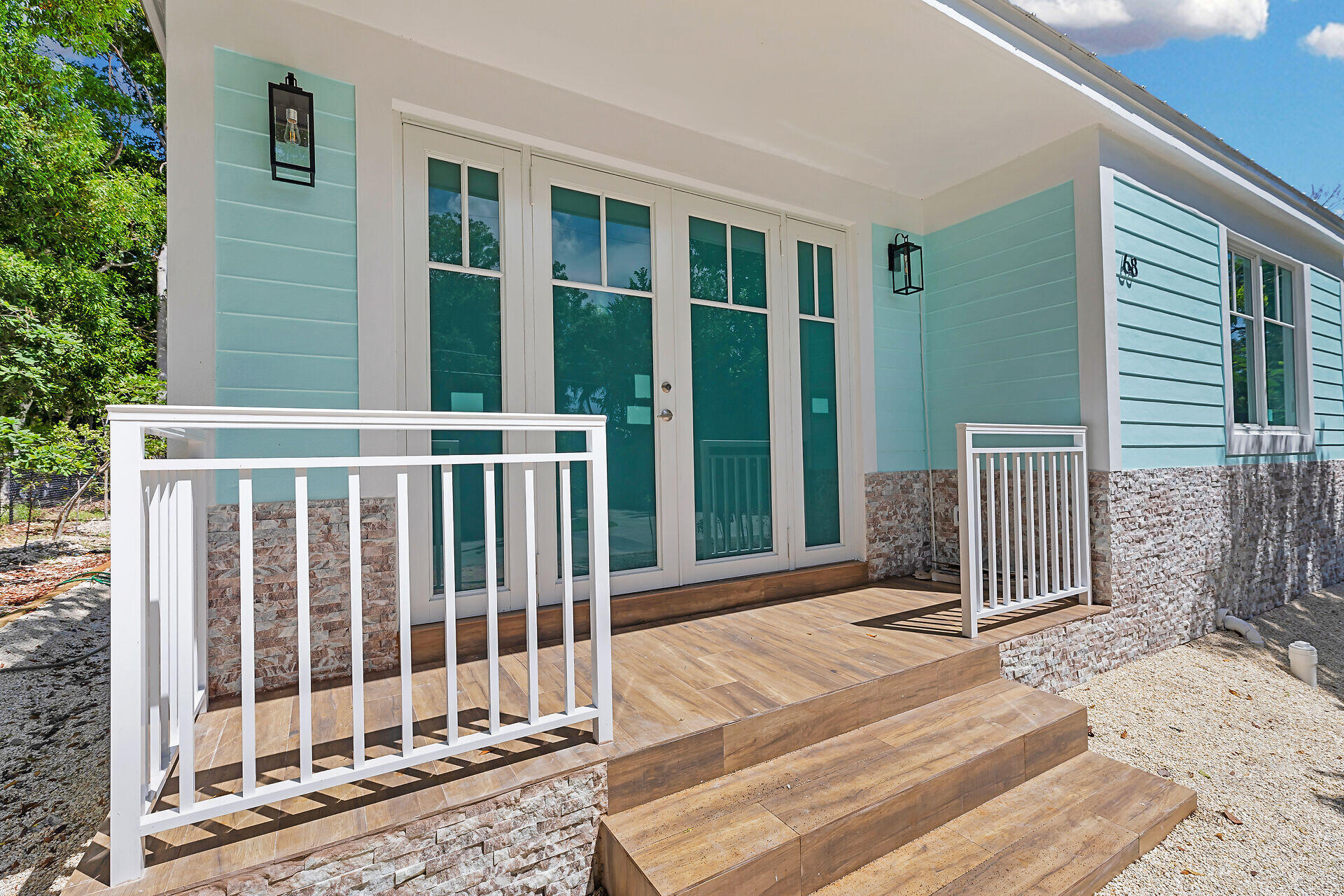 68 Coral Way Property Photo 1