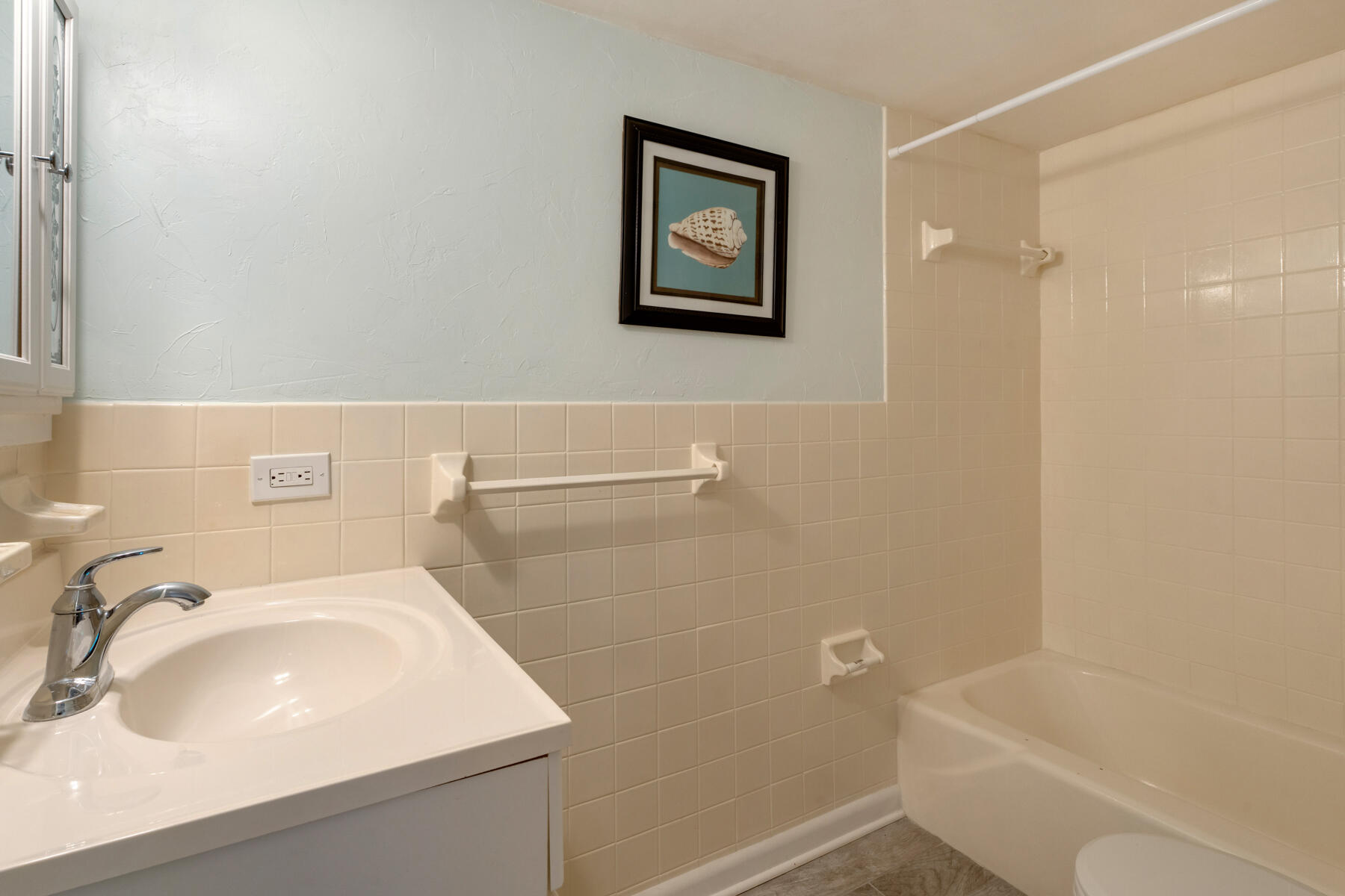 1115 Sombrero Boulevard 102b Property Photo 27