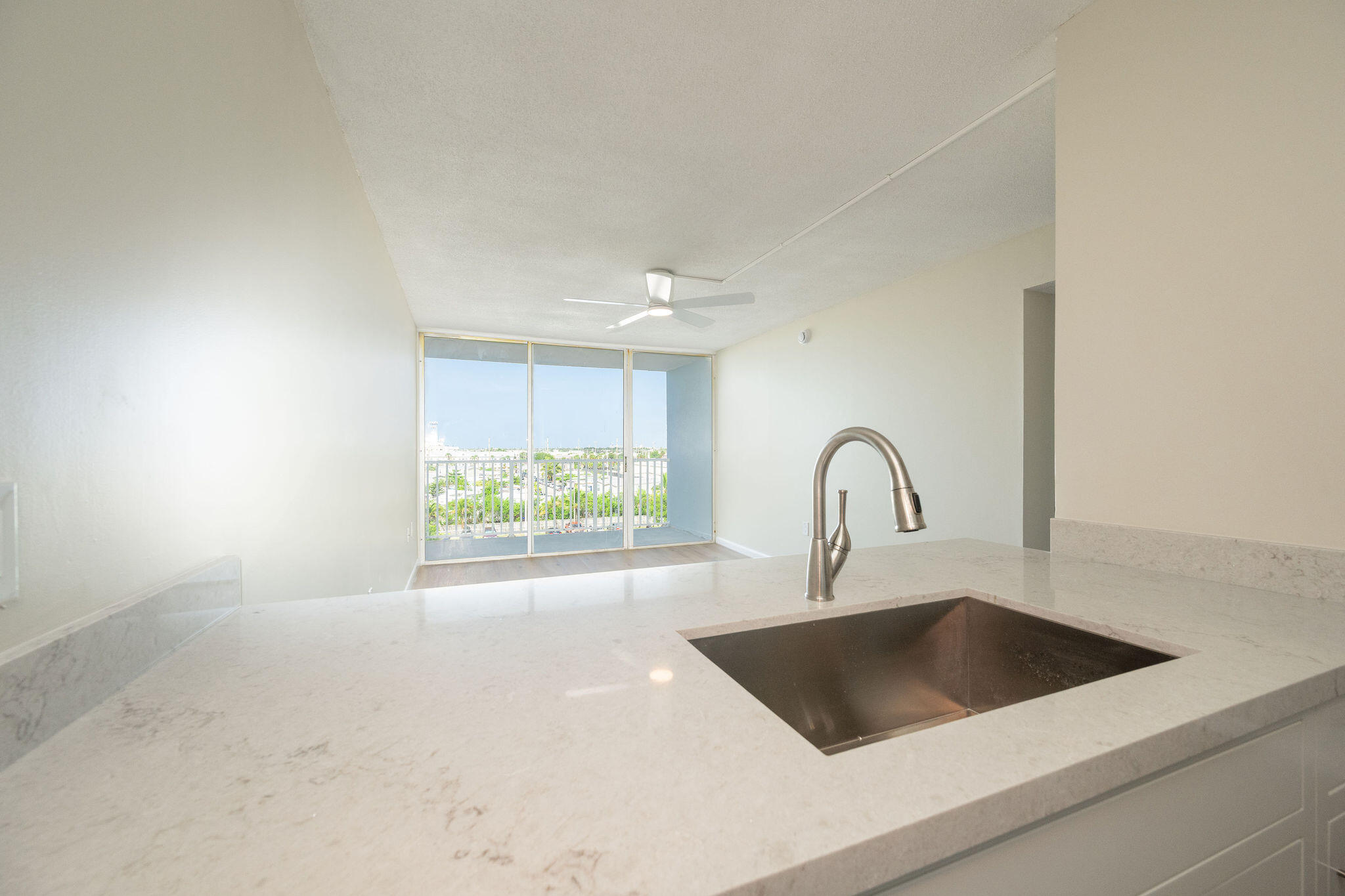 3312 Northside Drive Apt 504 Property Photo 5