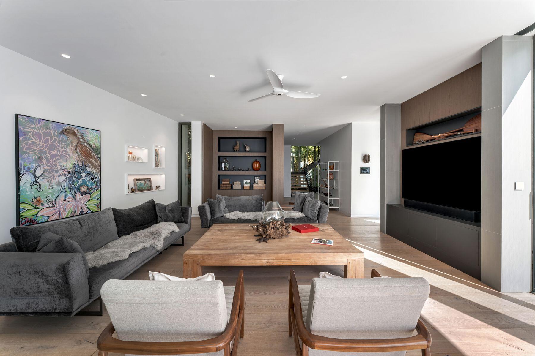 19 Avacado Street Property Photo 70