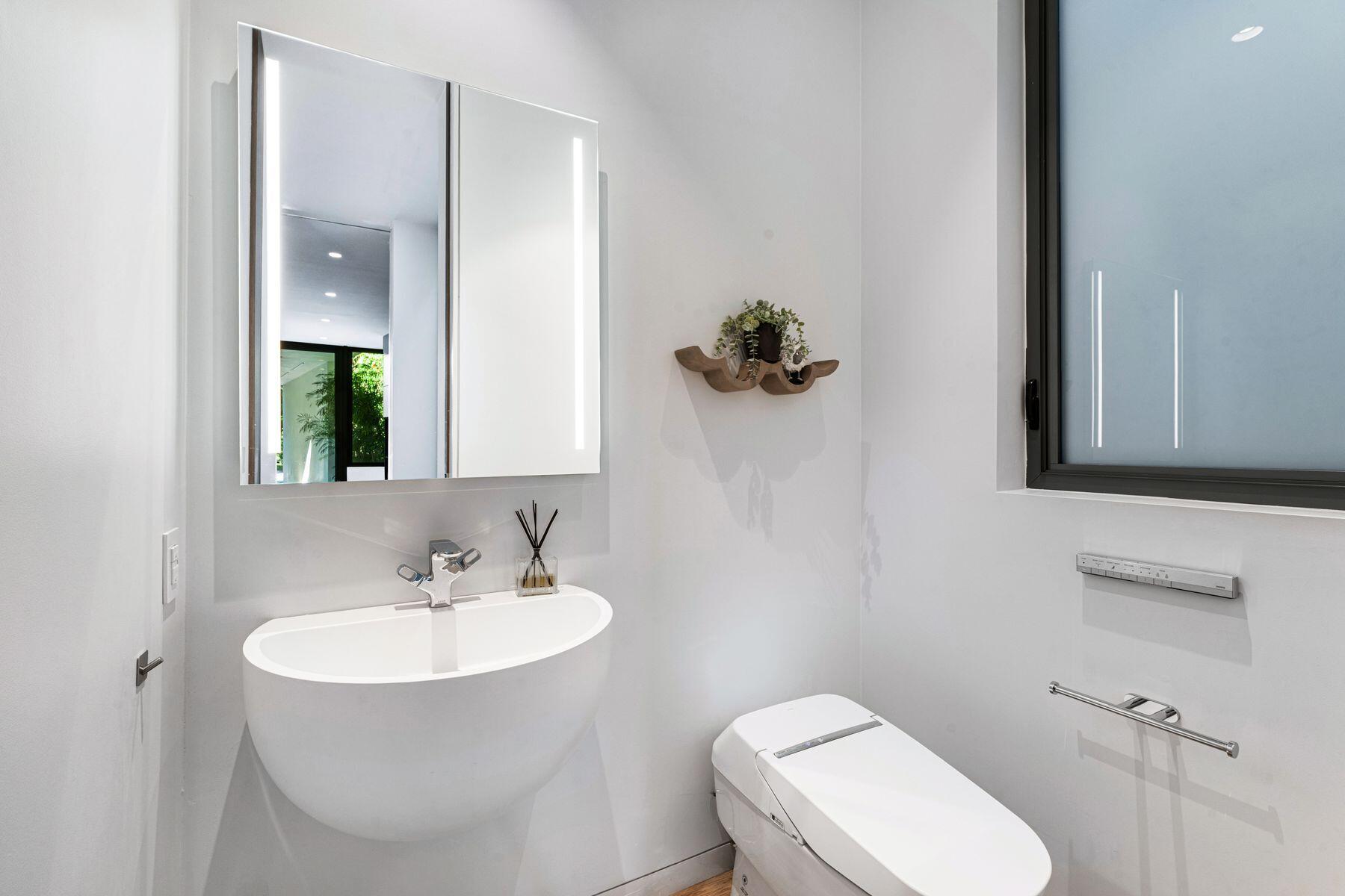 19 Avacado Street Property Photo 87