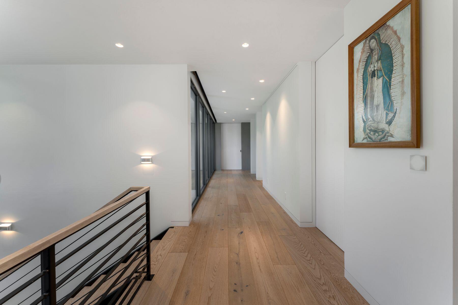 19 Avacado Street Property Photo 90