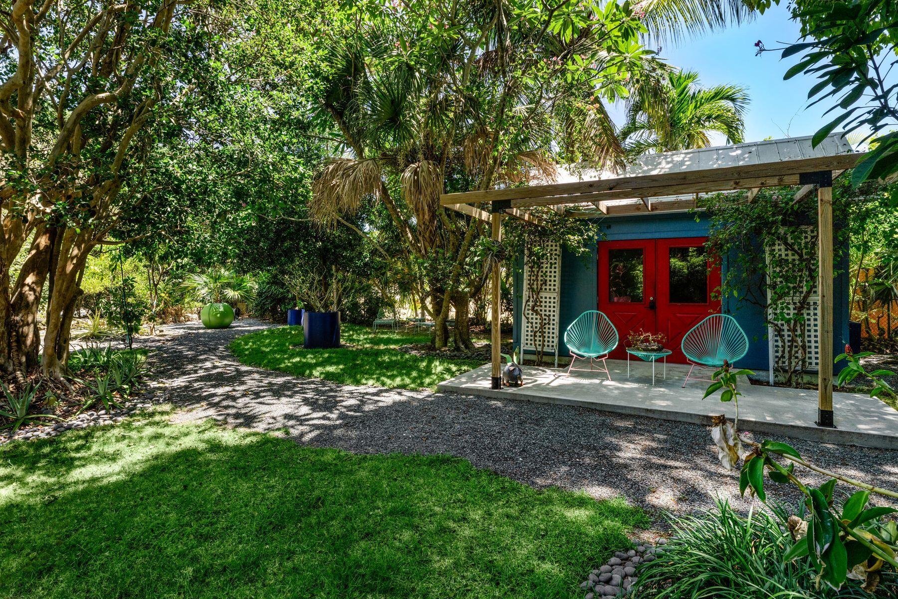 19 Avacado Street Property Photo 129