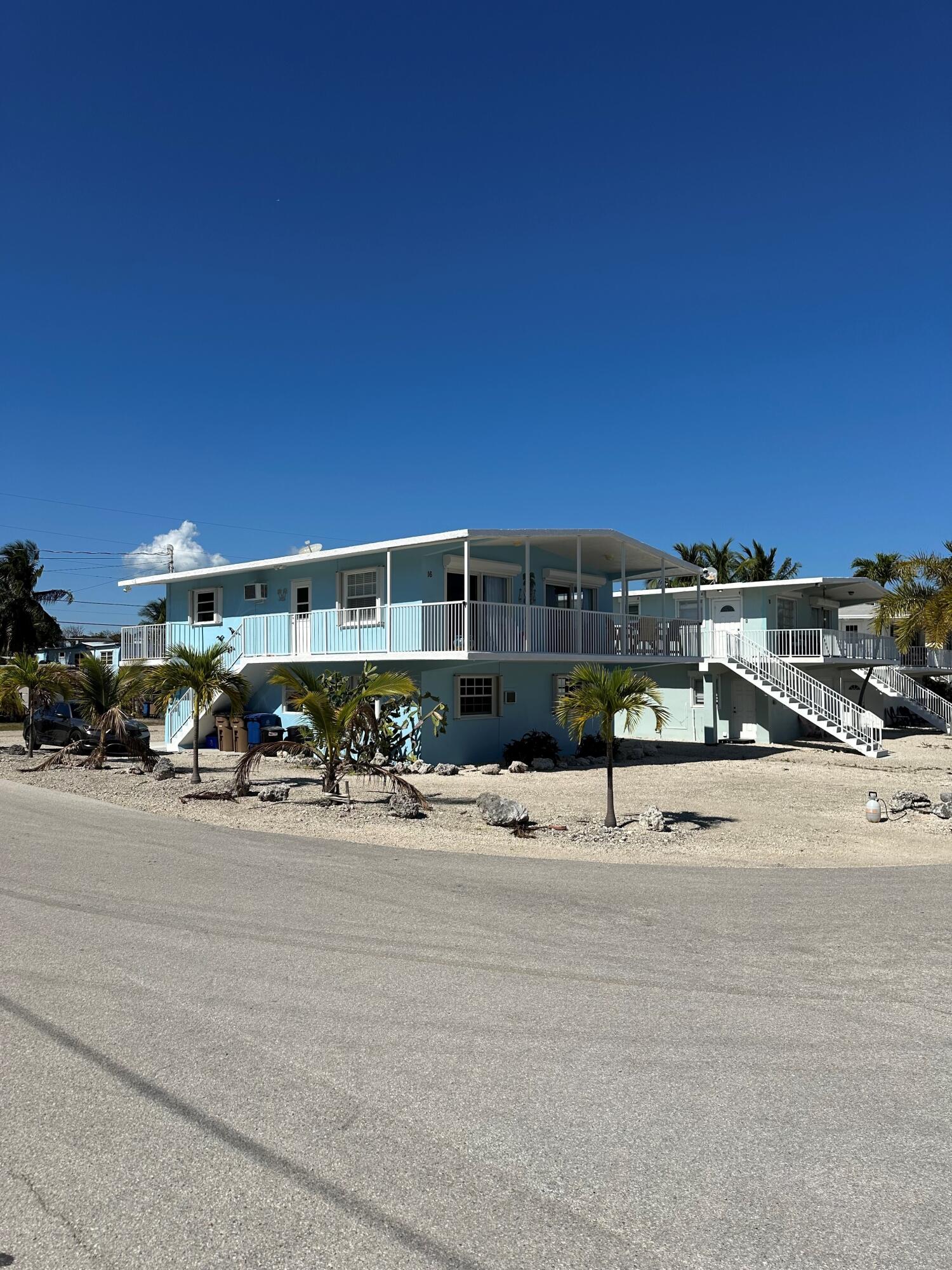 16 Shoreland Drive Property Photo 1