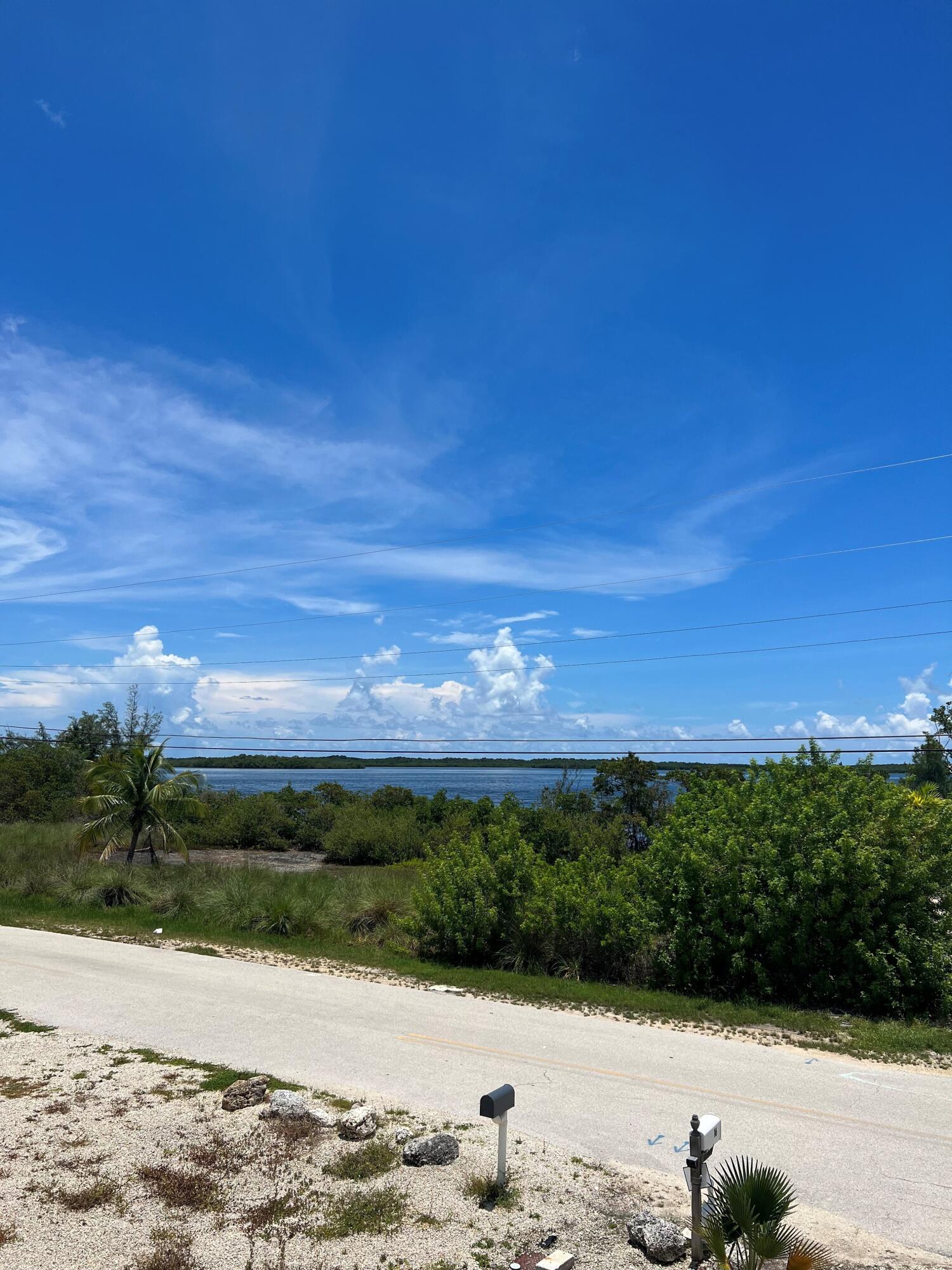 16 Shoreland Drive Property Photo 2