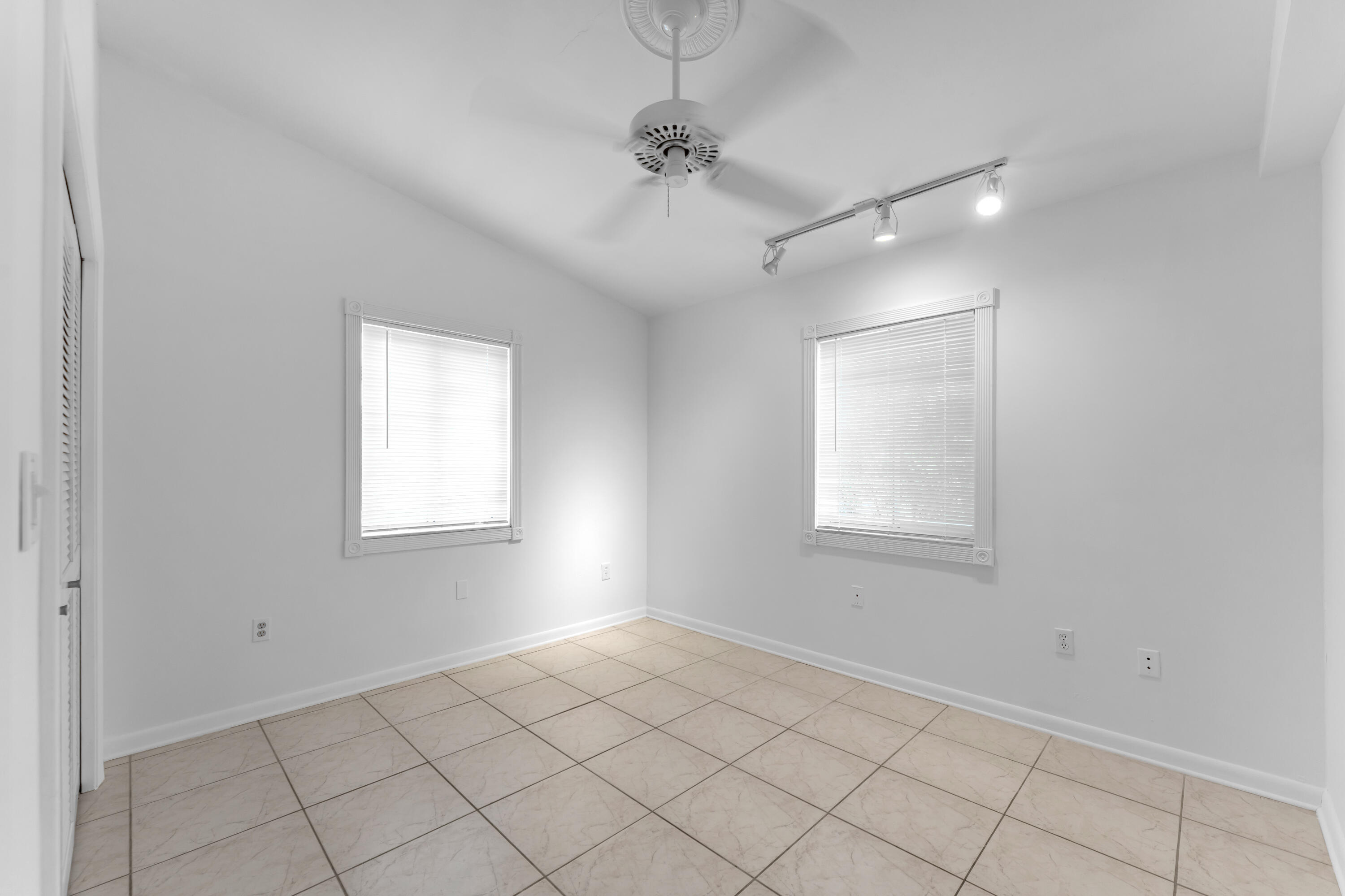 3 Stillwright Way Property Photo 13