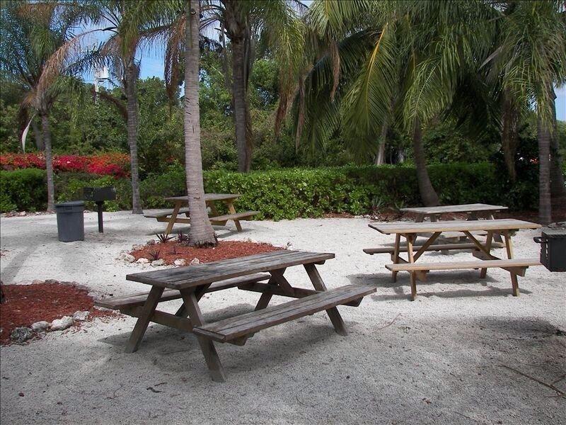 500 Burton Drive 2313 Property Photo 39