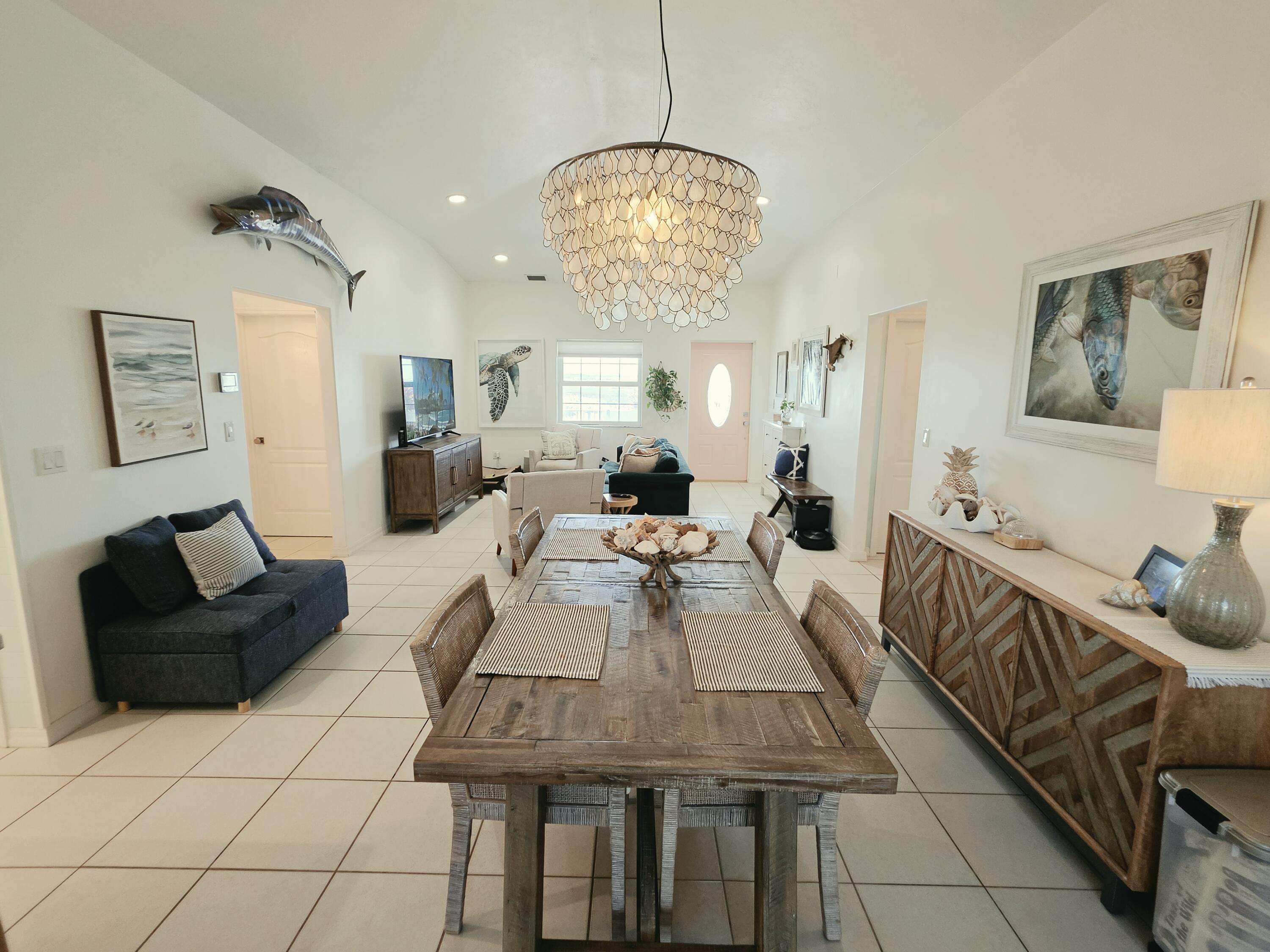 673 Indies Road Property Photo 5