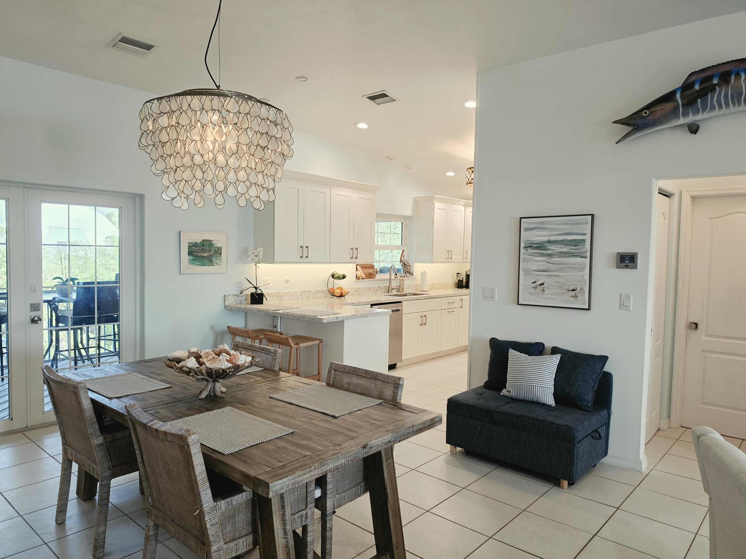 673 Indies Road Property Photo 6