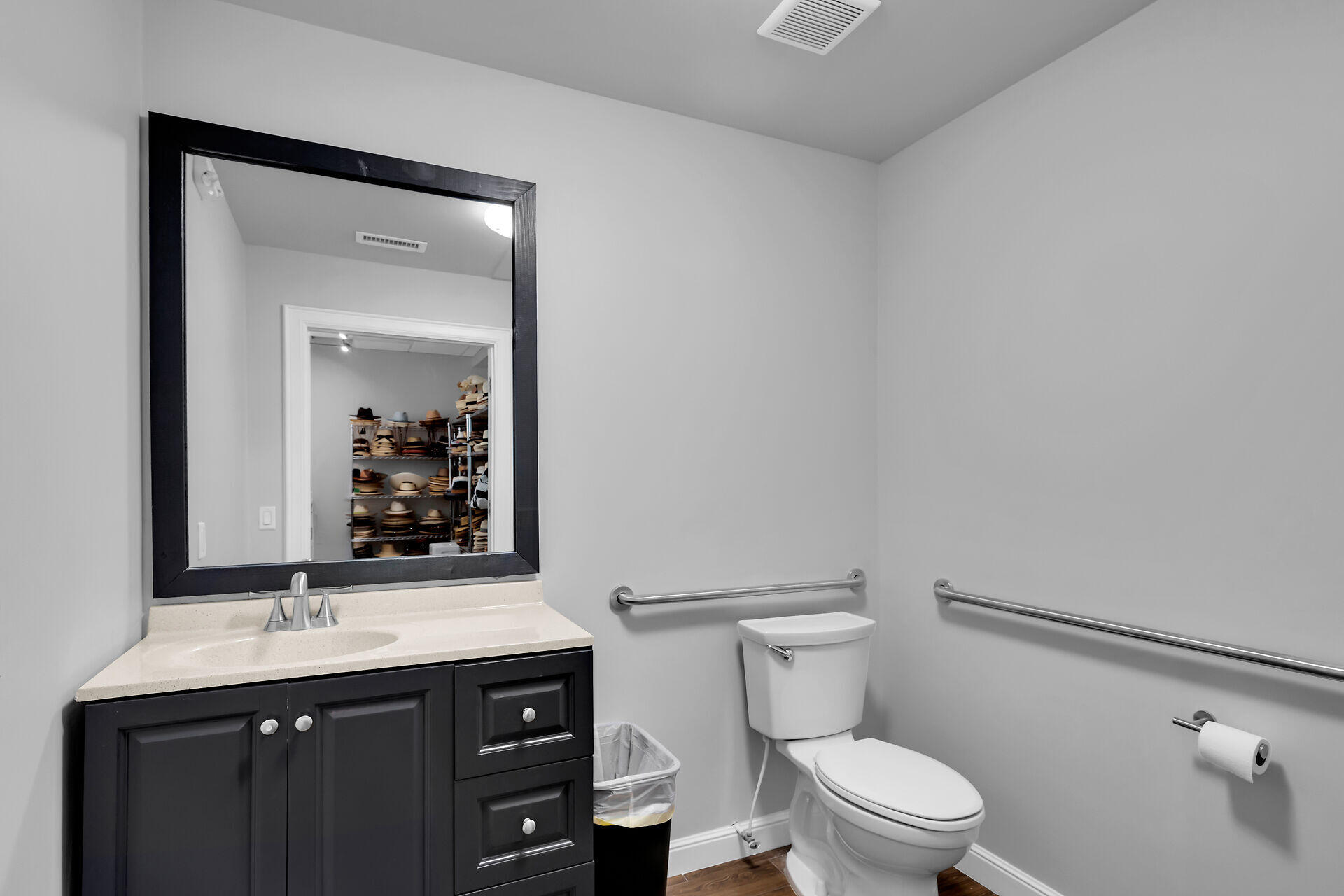 1075 Duval Street Ste C22 Property Photo 11