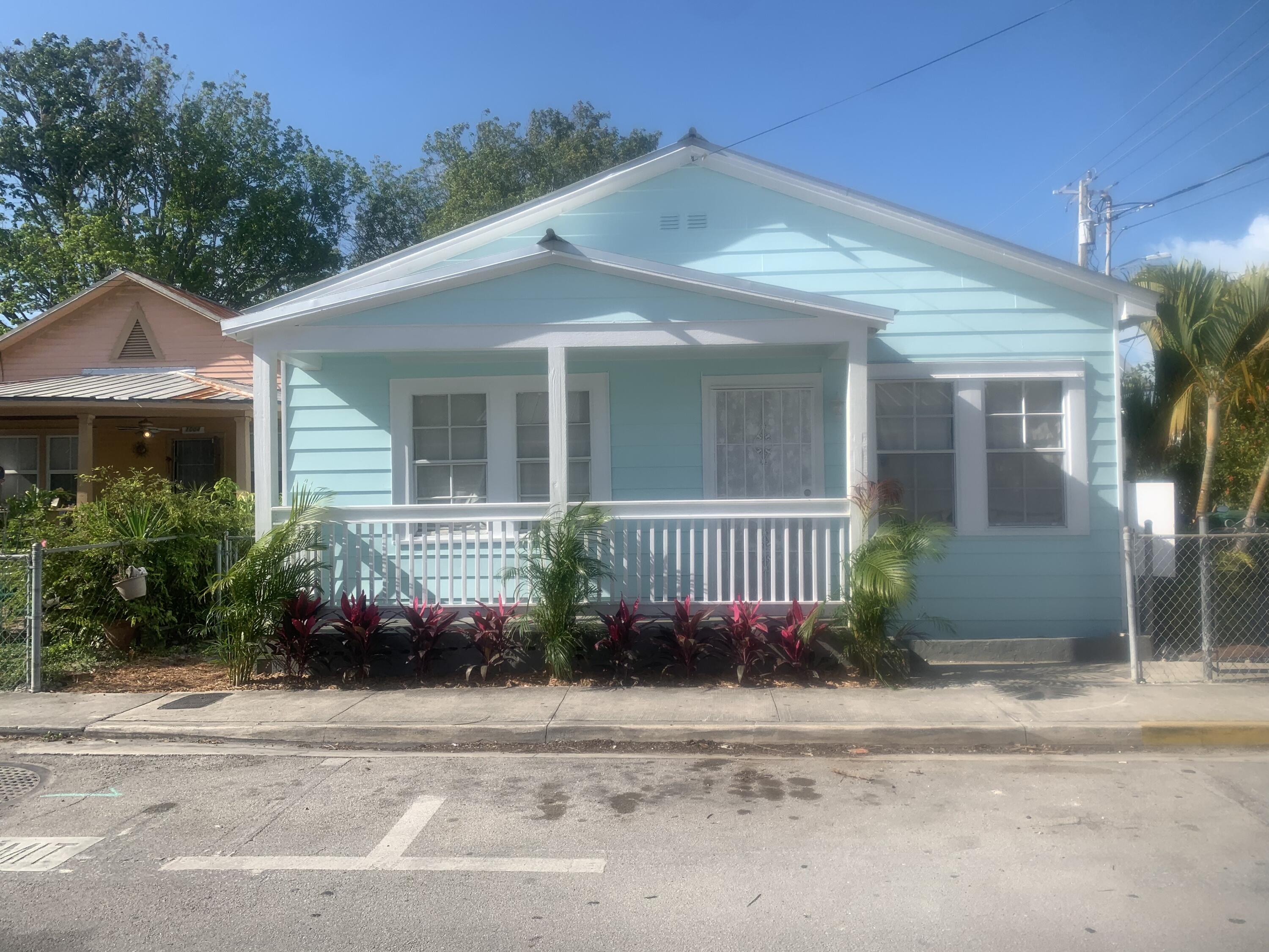 1002 Thomas Street Property Photo 1