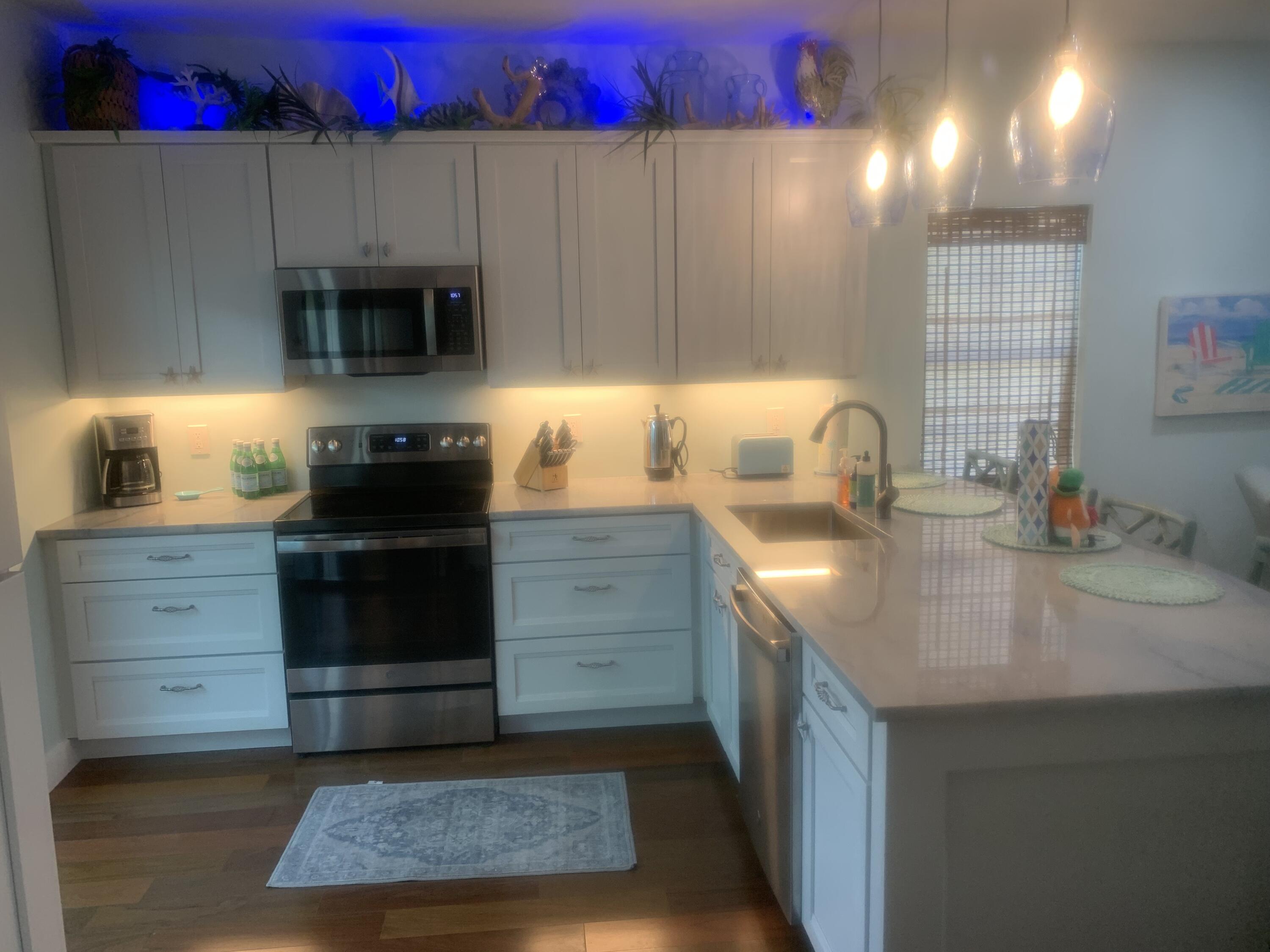 1002 Thomas Street Property Photo 5