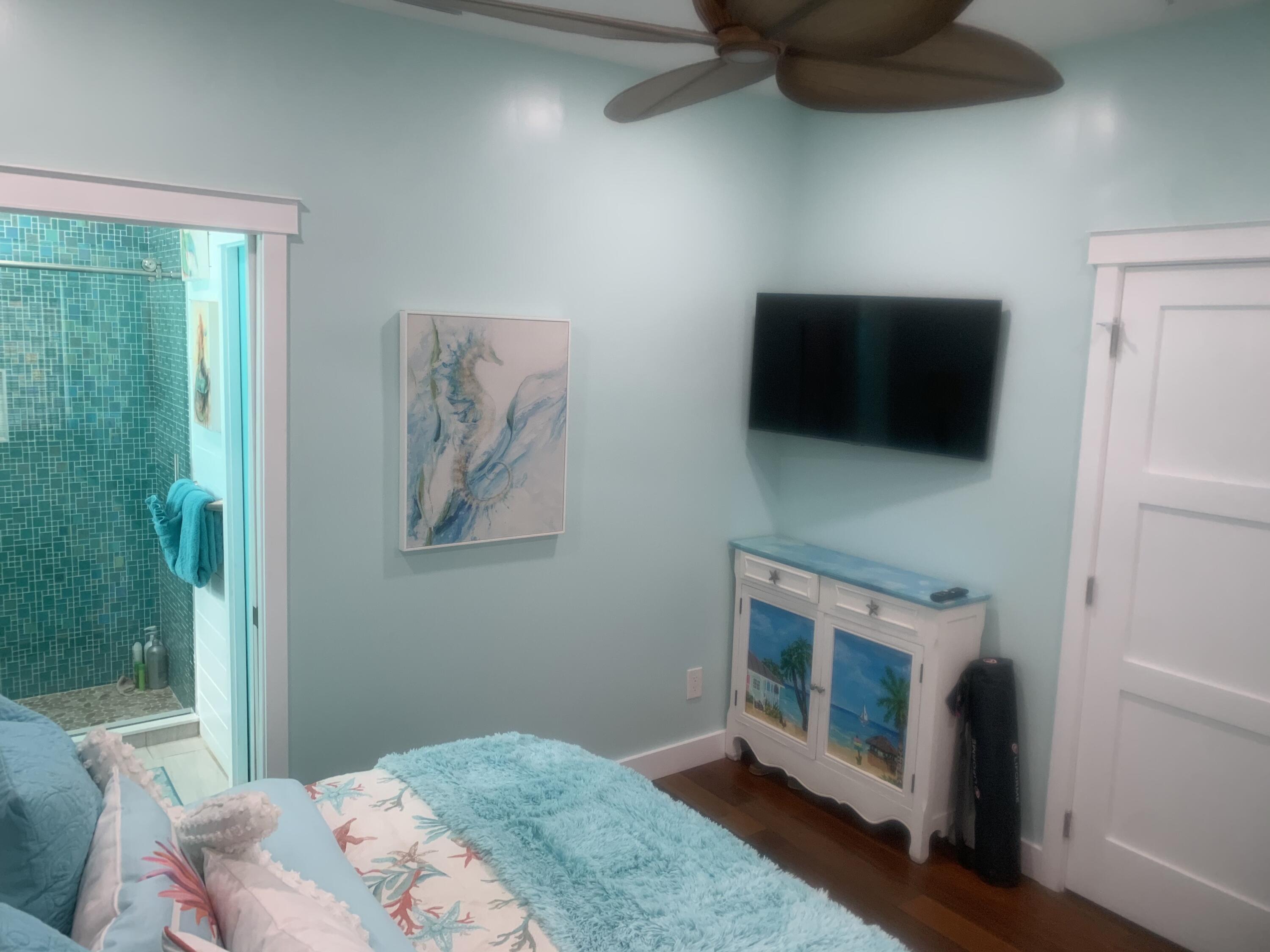 1002 Thomas Street Property Photo 10