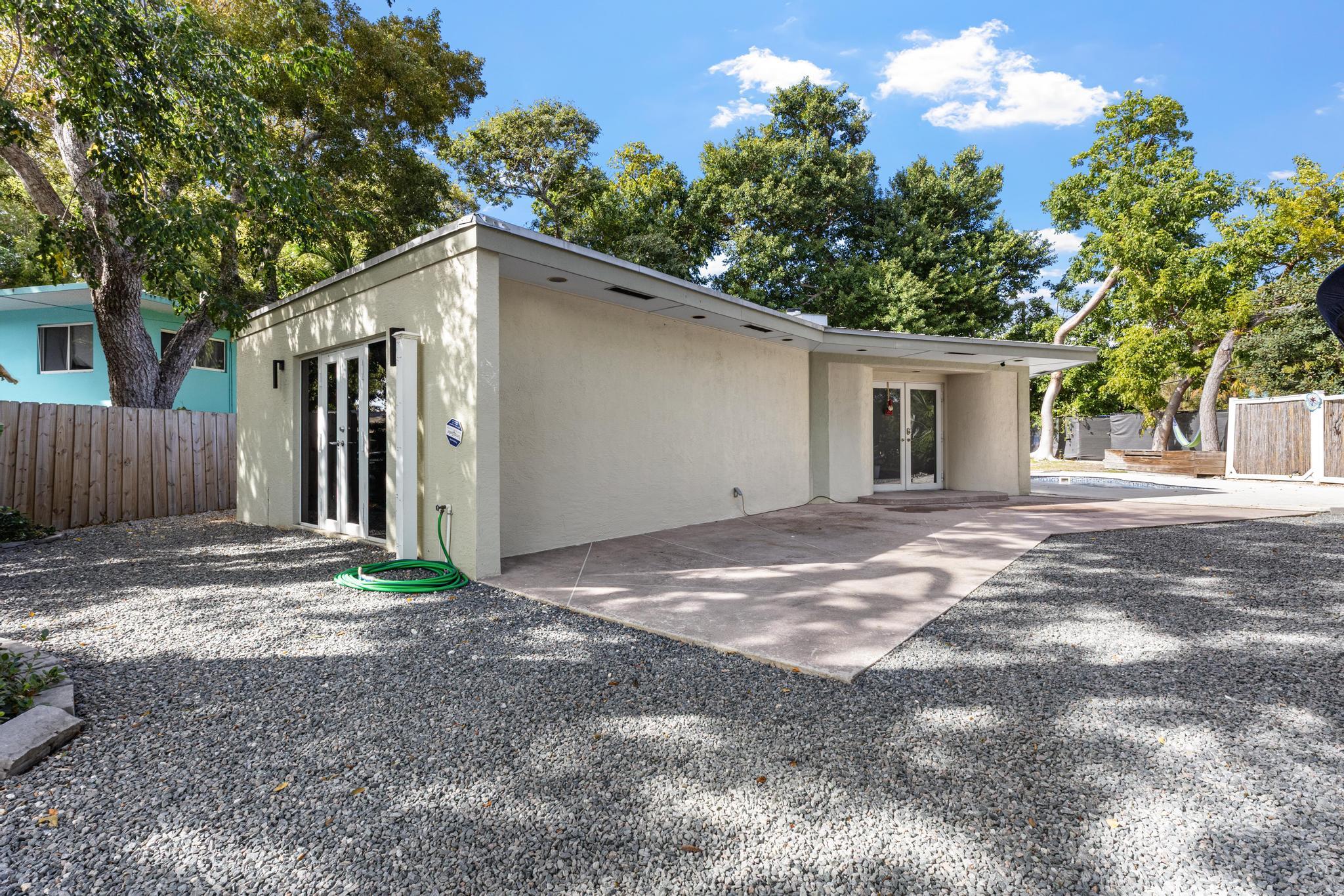 157 Navajo Street Property Photo 6
