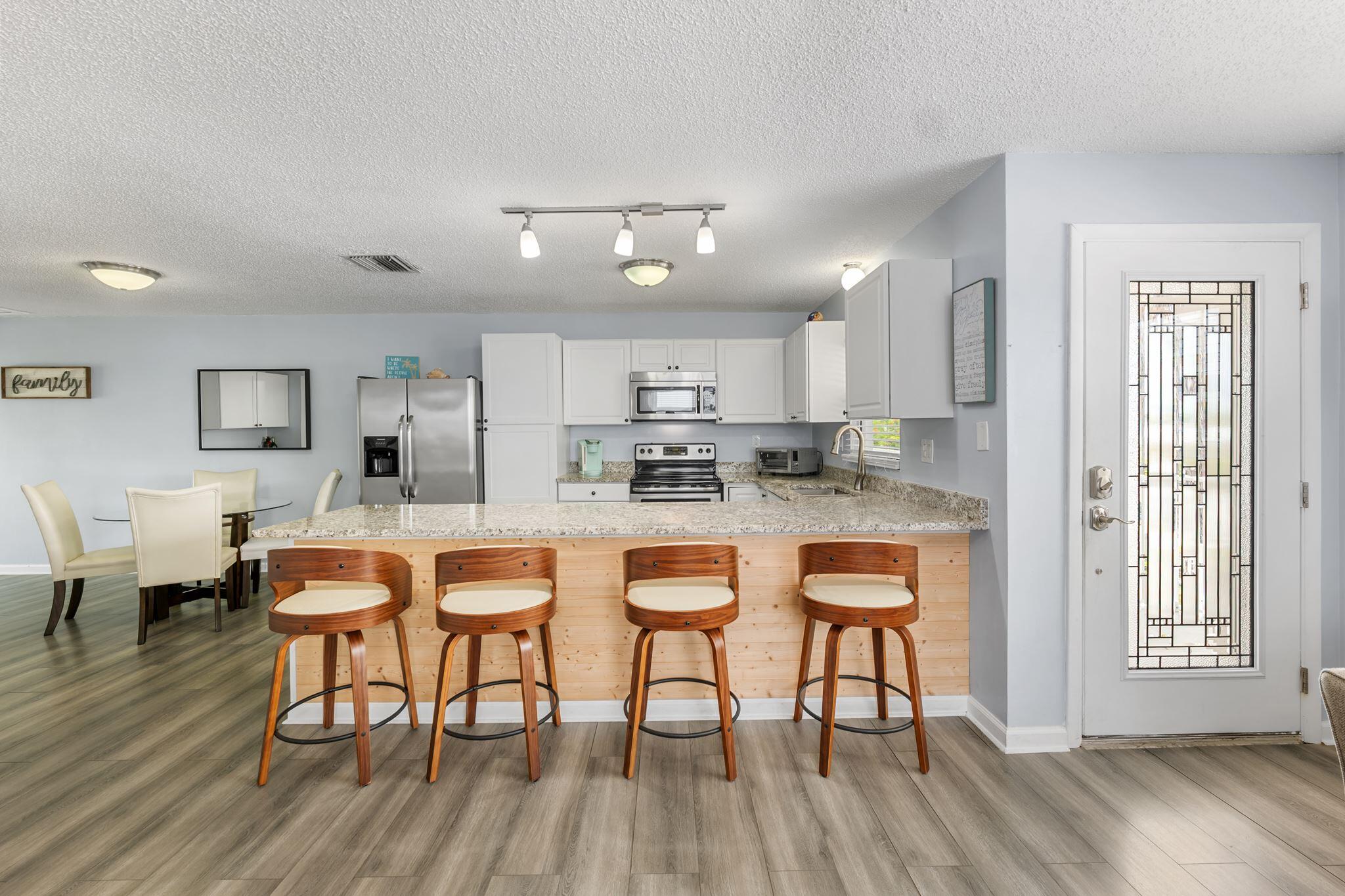 310 3rd Street Property Photo 3