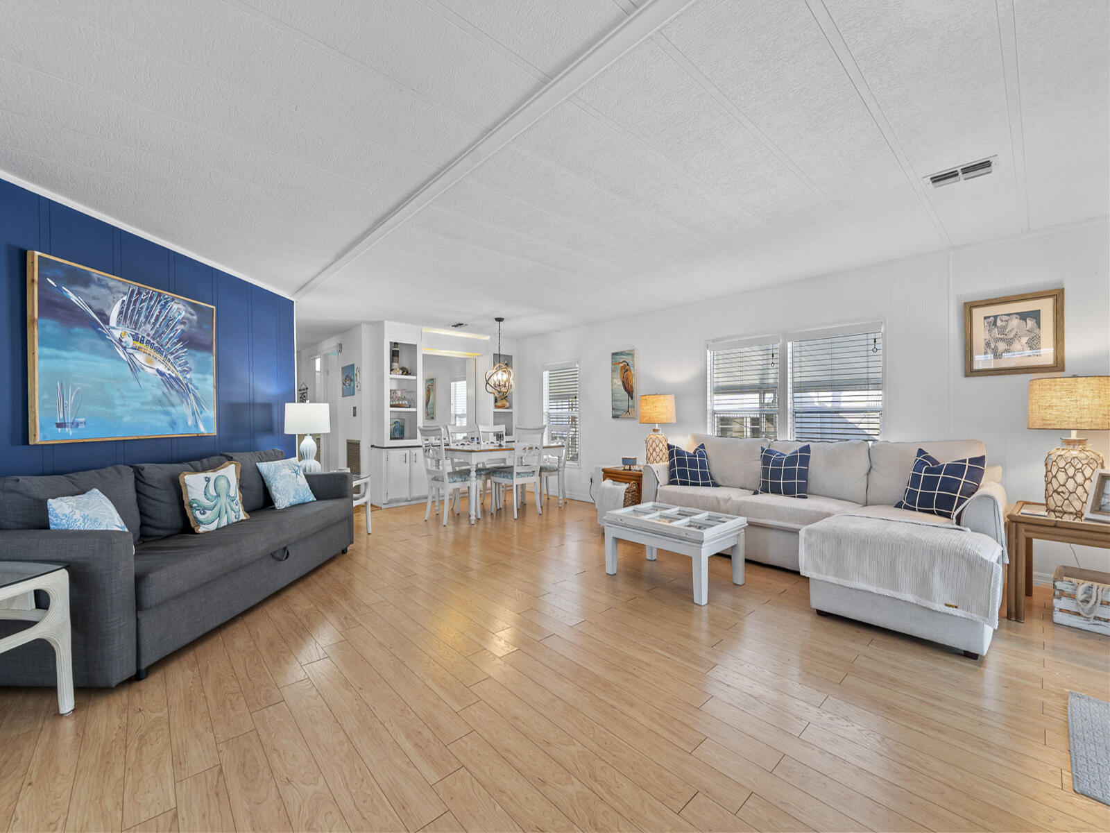 806 S Jade Drive Property Photo 3