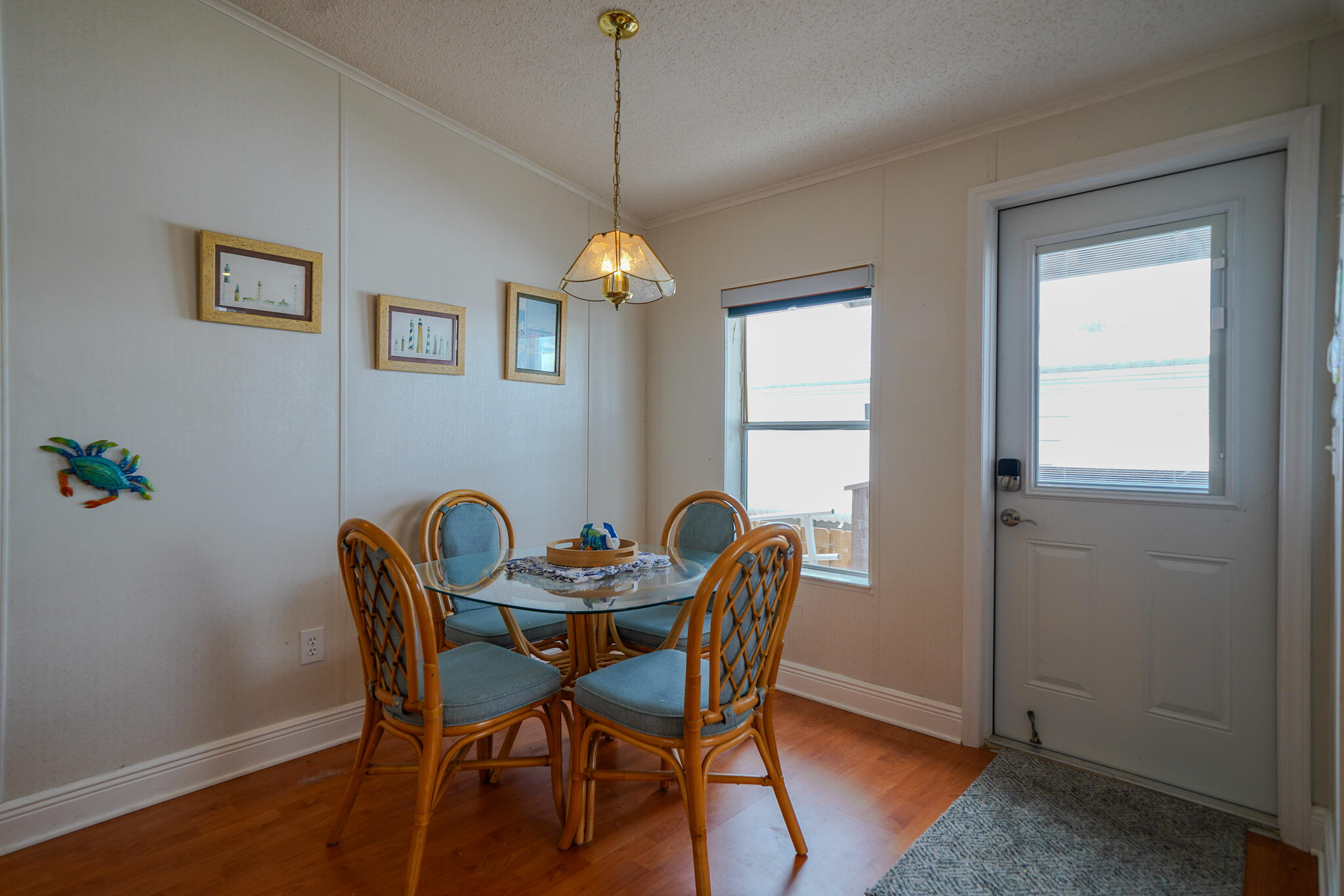 185 W Avenue A Property Photo 8