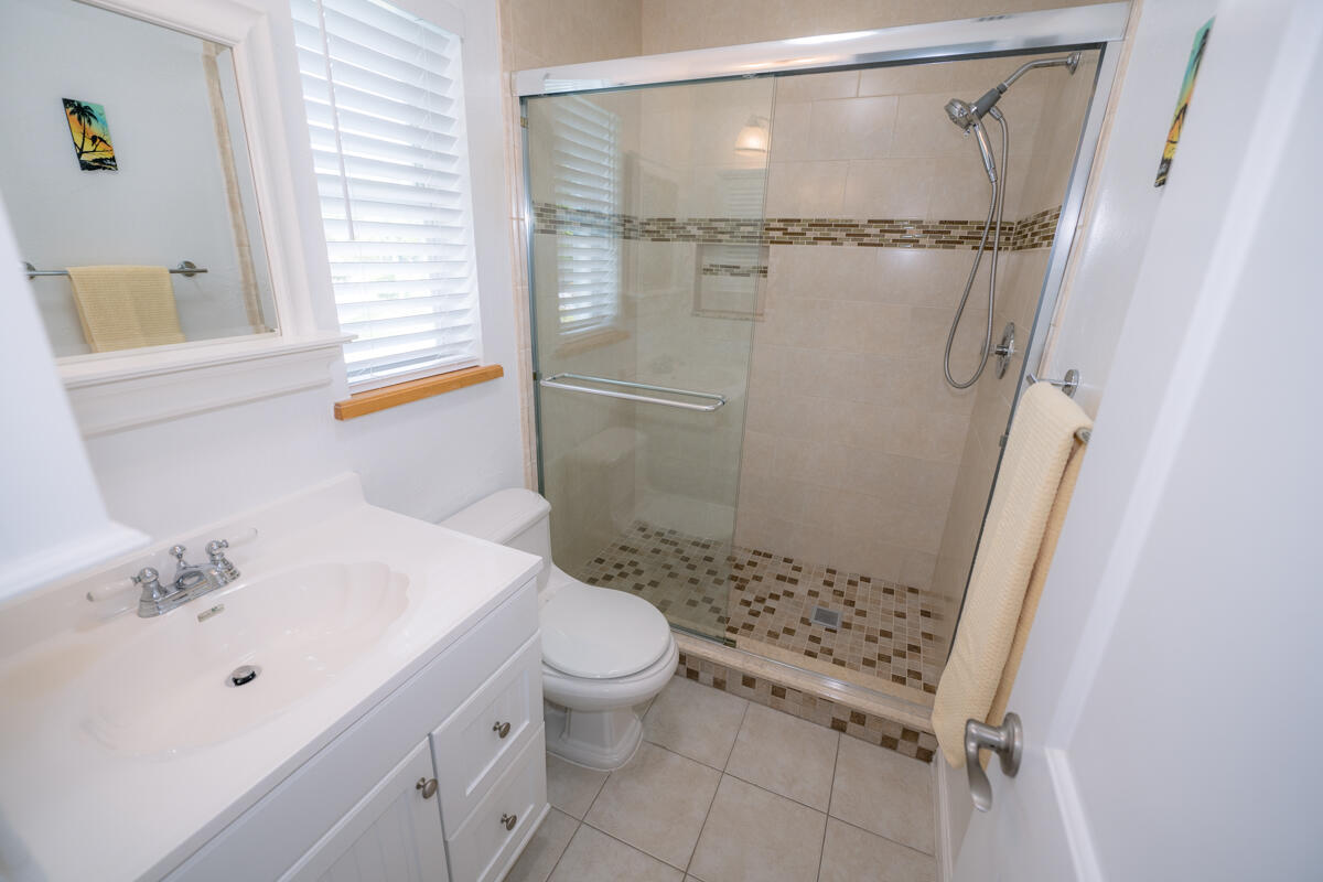 40 High Point Road 703 Property Photo 17