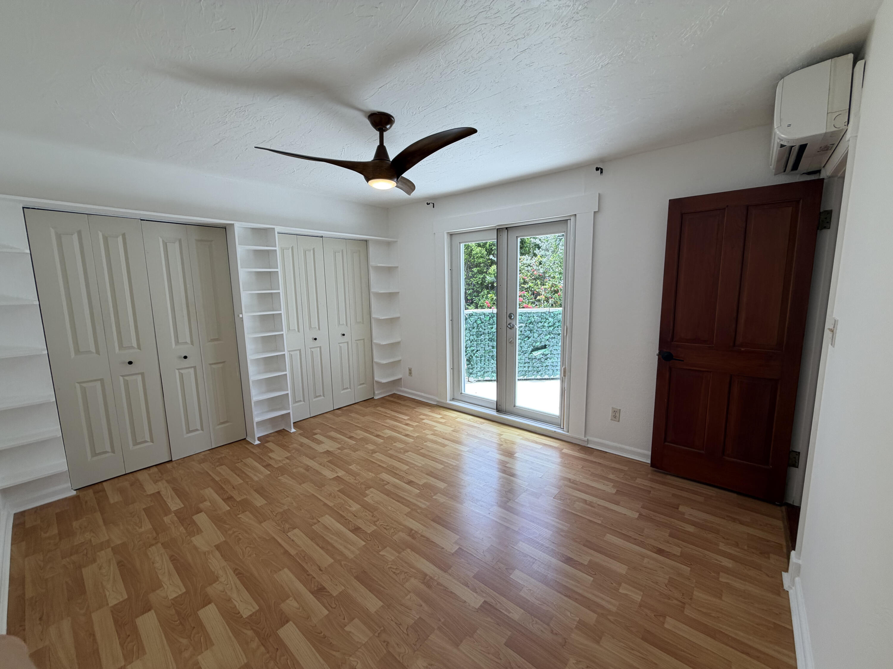3318 Harriet Avenue Property Photo 14