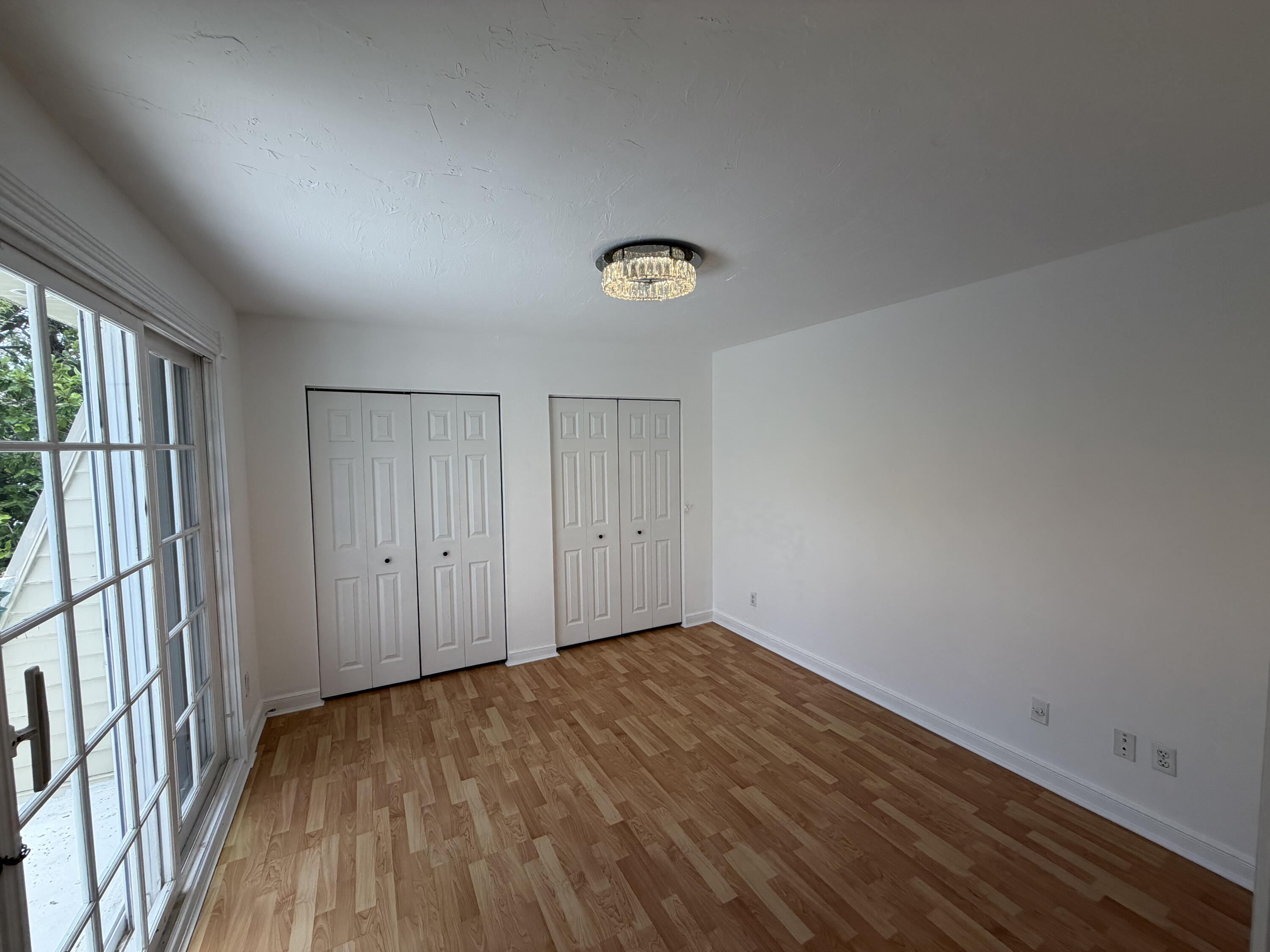 3318 Harriet Avenue Property Photo 16