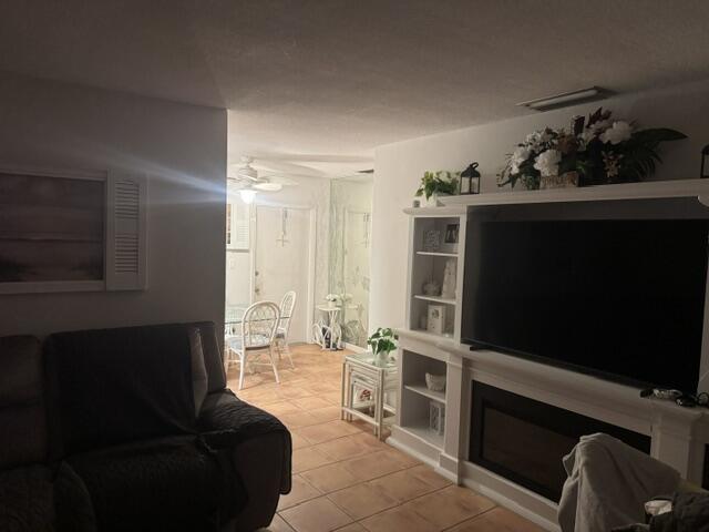 1129 Pebble Beach Lane 9 Property Photo 3