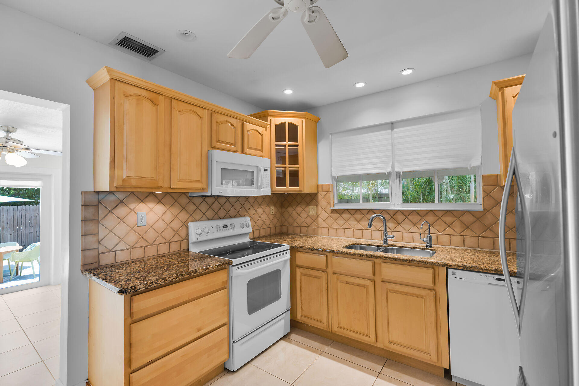 1708 South Street Property Photo 15