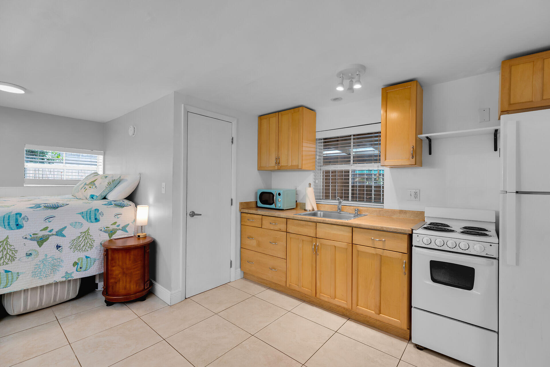 1708 South Street Property Photo 33