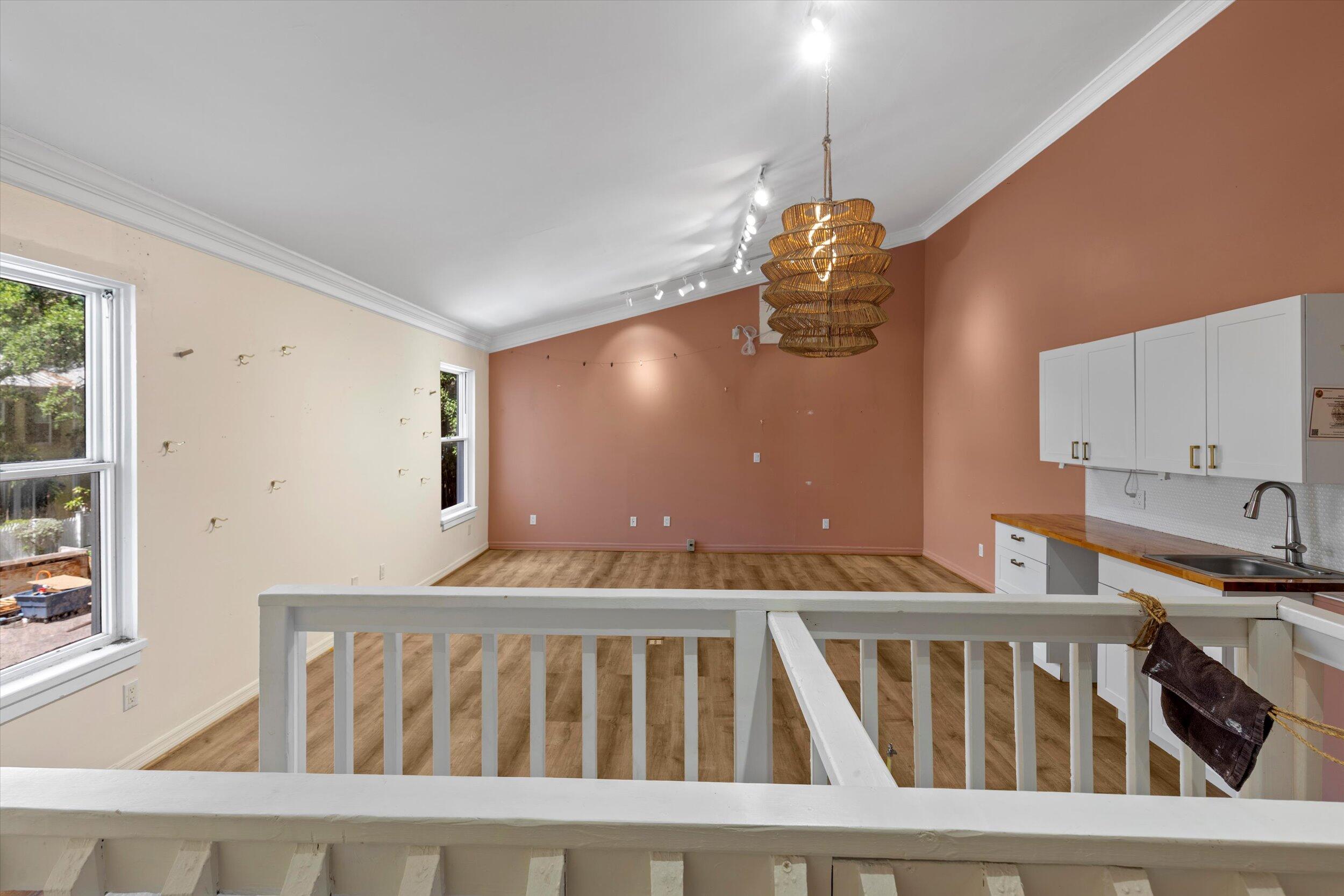 218 Whitehead Street 7 Property Photo 7