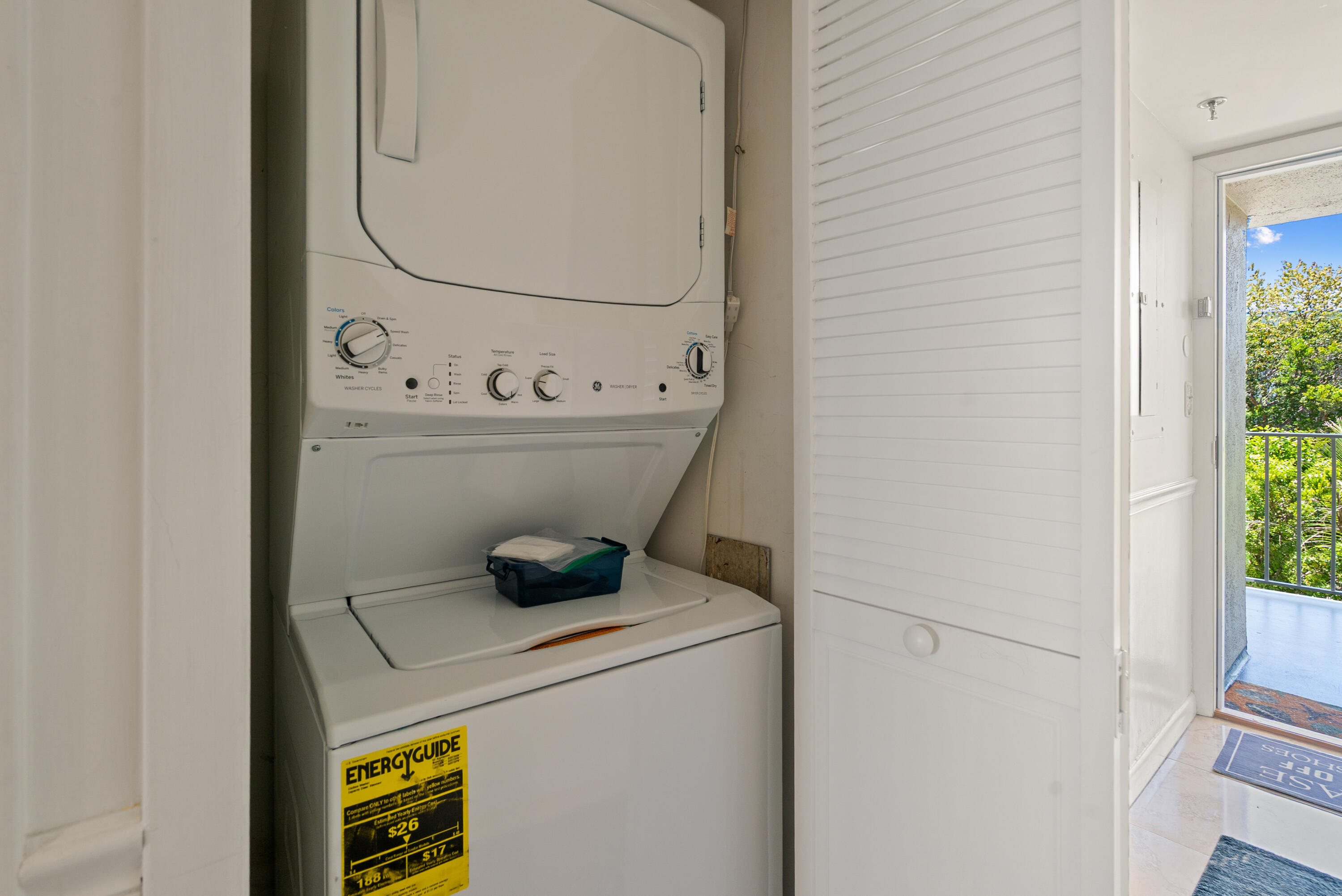 500 Burton Drive 4206 Property Photo 8
