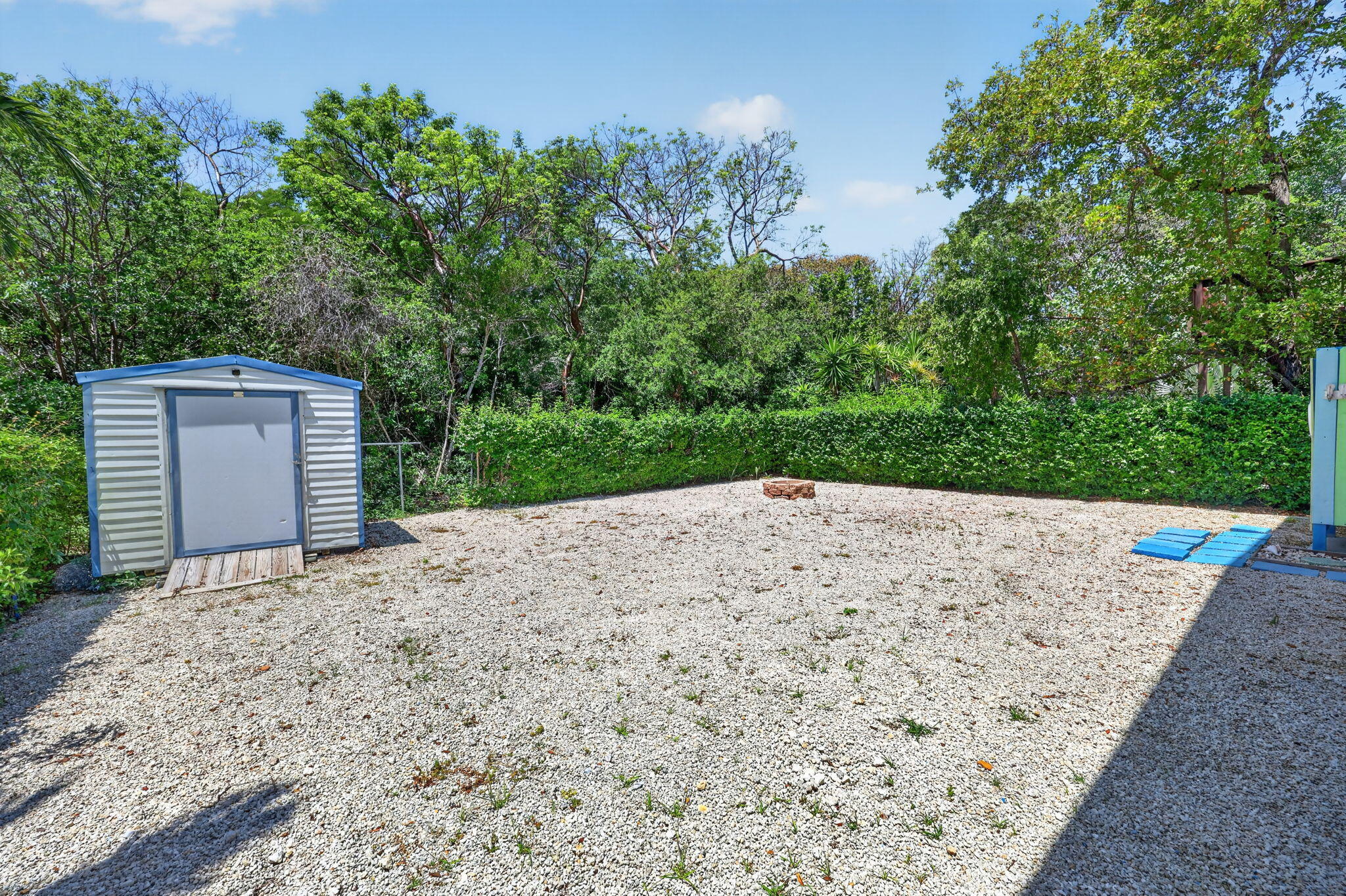 414 N Mahogany Avenue Property Photo 6