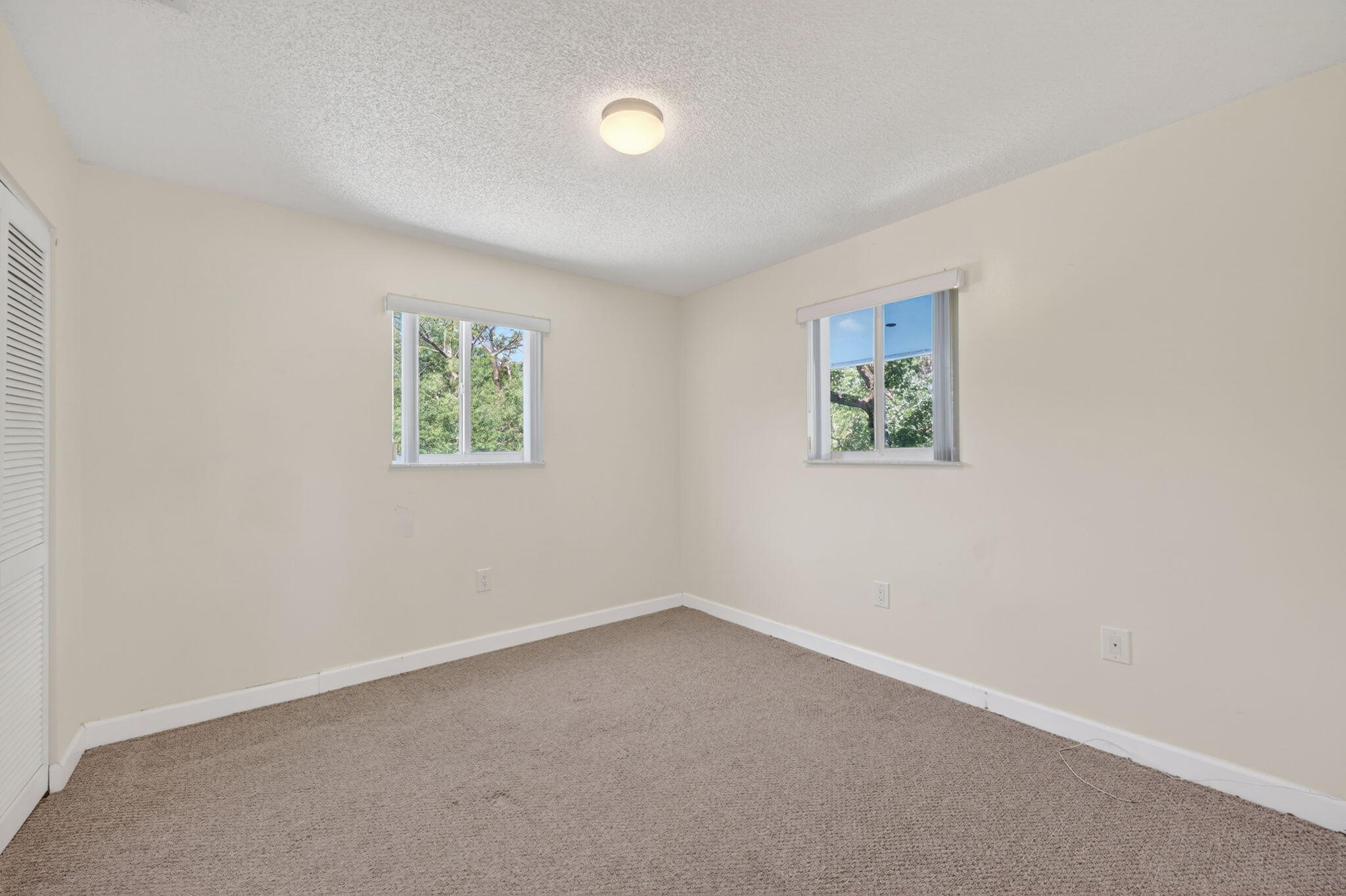 414 N Mahogany Avenue Property Photo 28