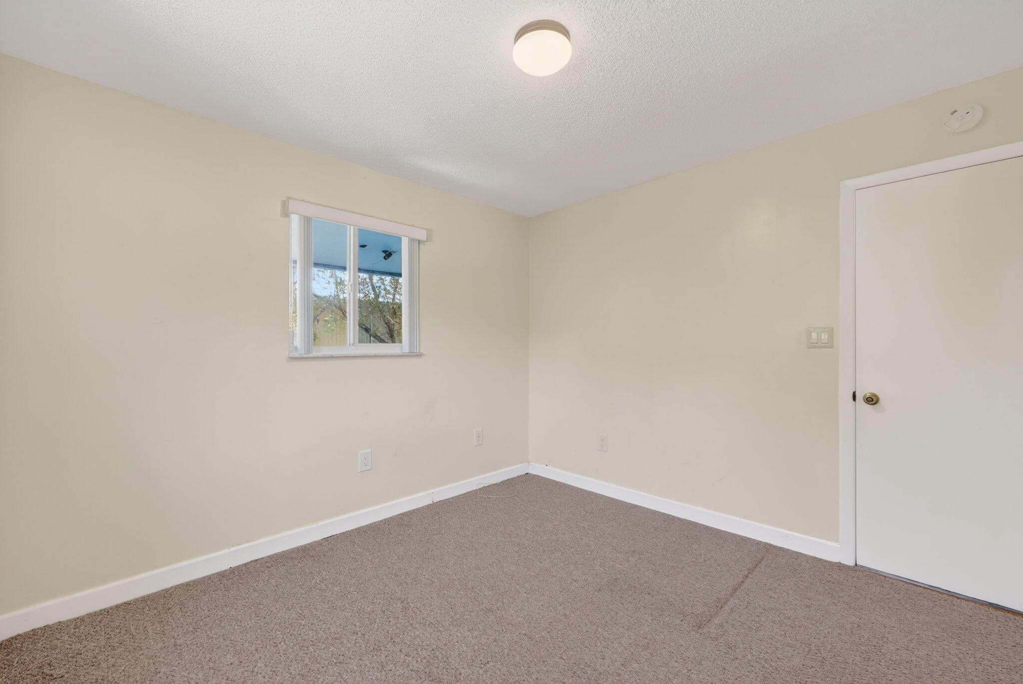 414 N Mahogany Avenue Property Photo 29