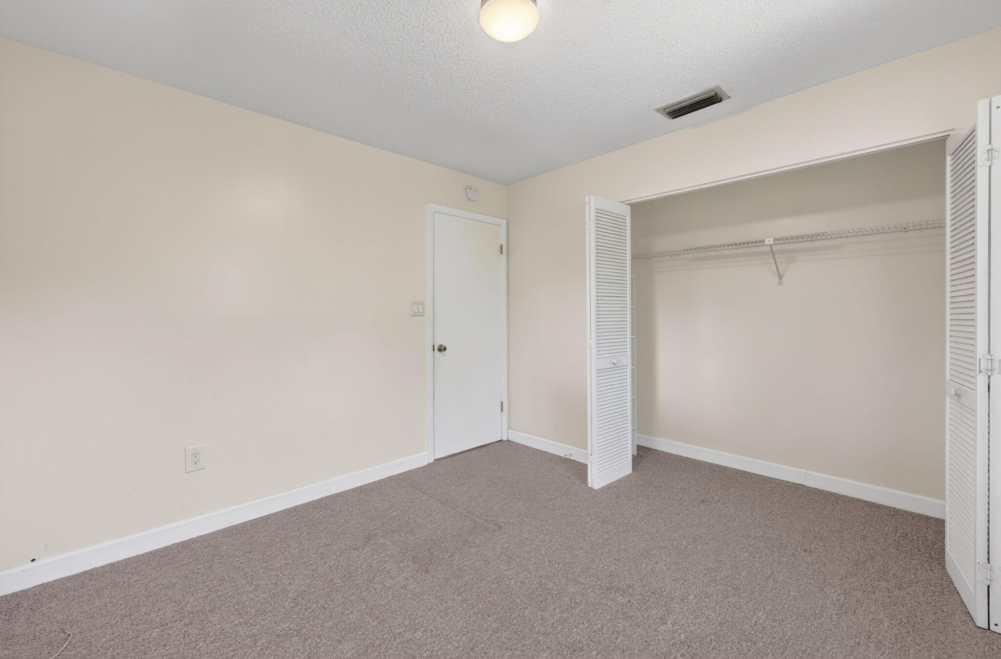 414 N Mahogany Avenue Property Photo 30
